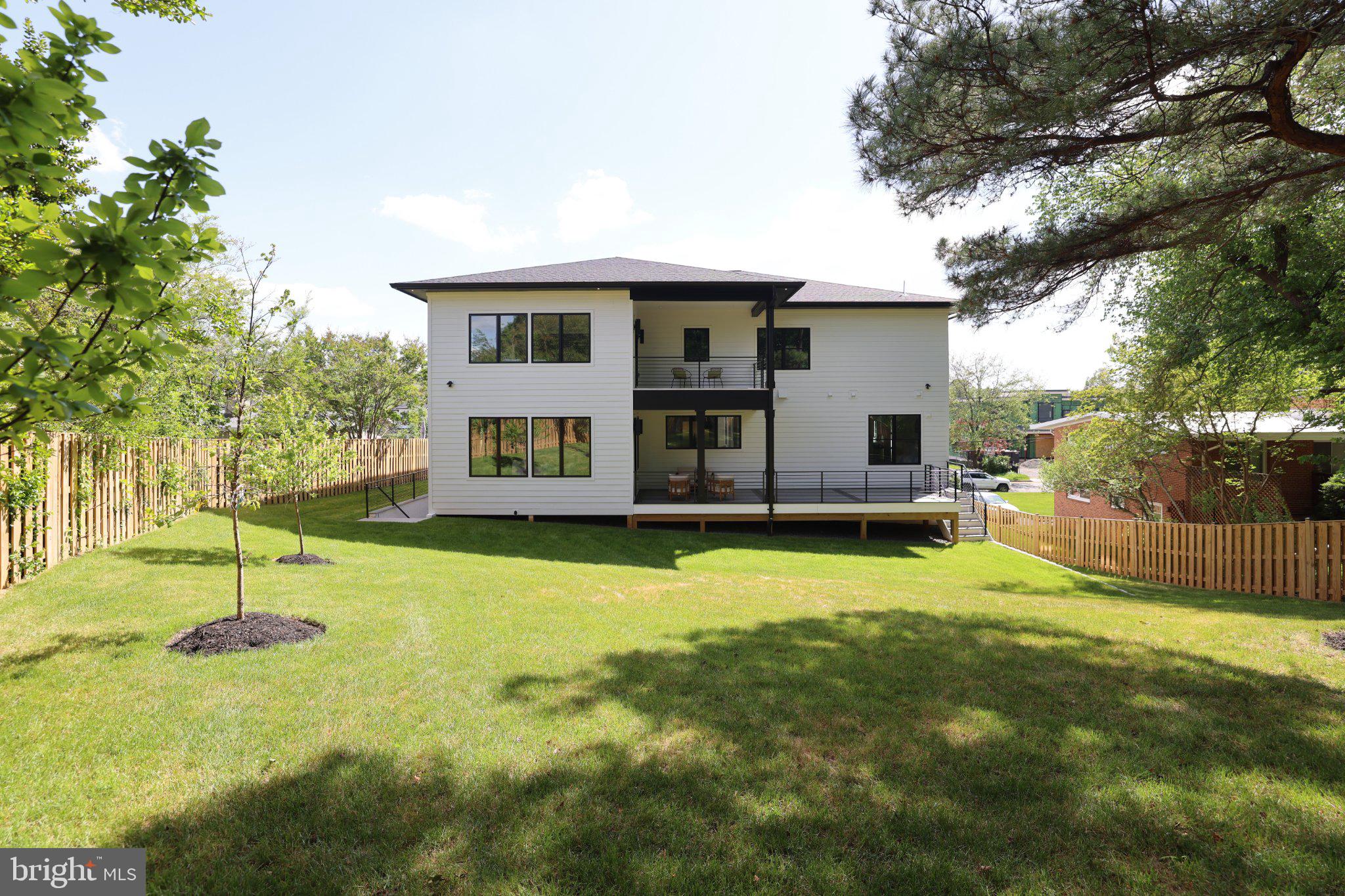 GRASS RIDGE - Residential