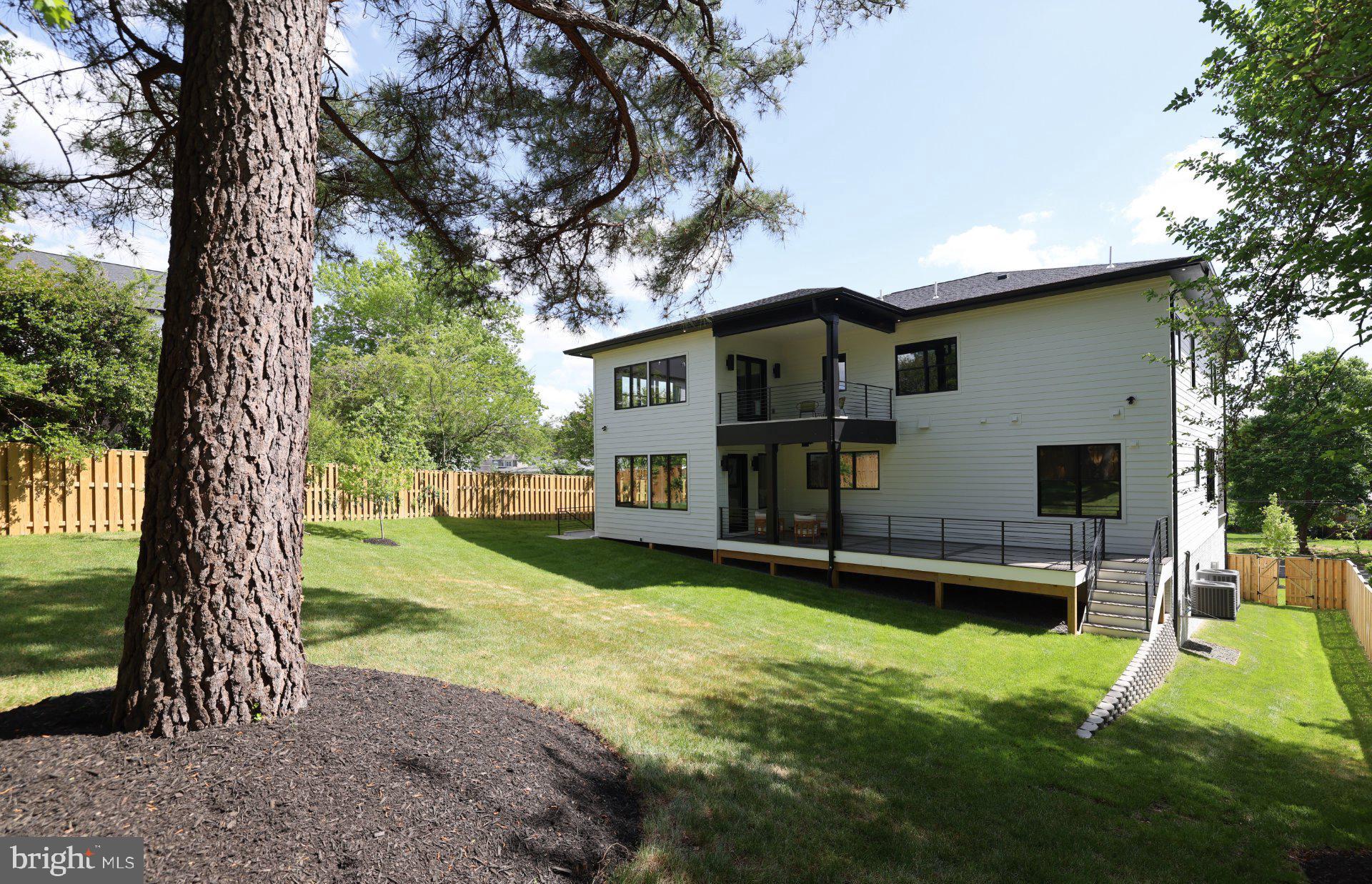 GRASS RIDGE - Residential