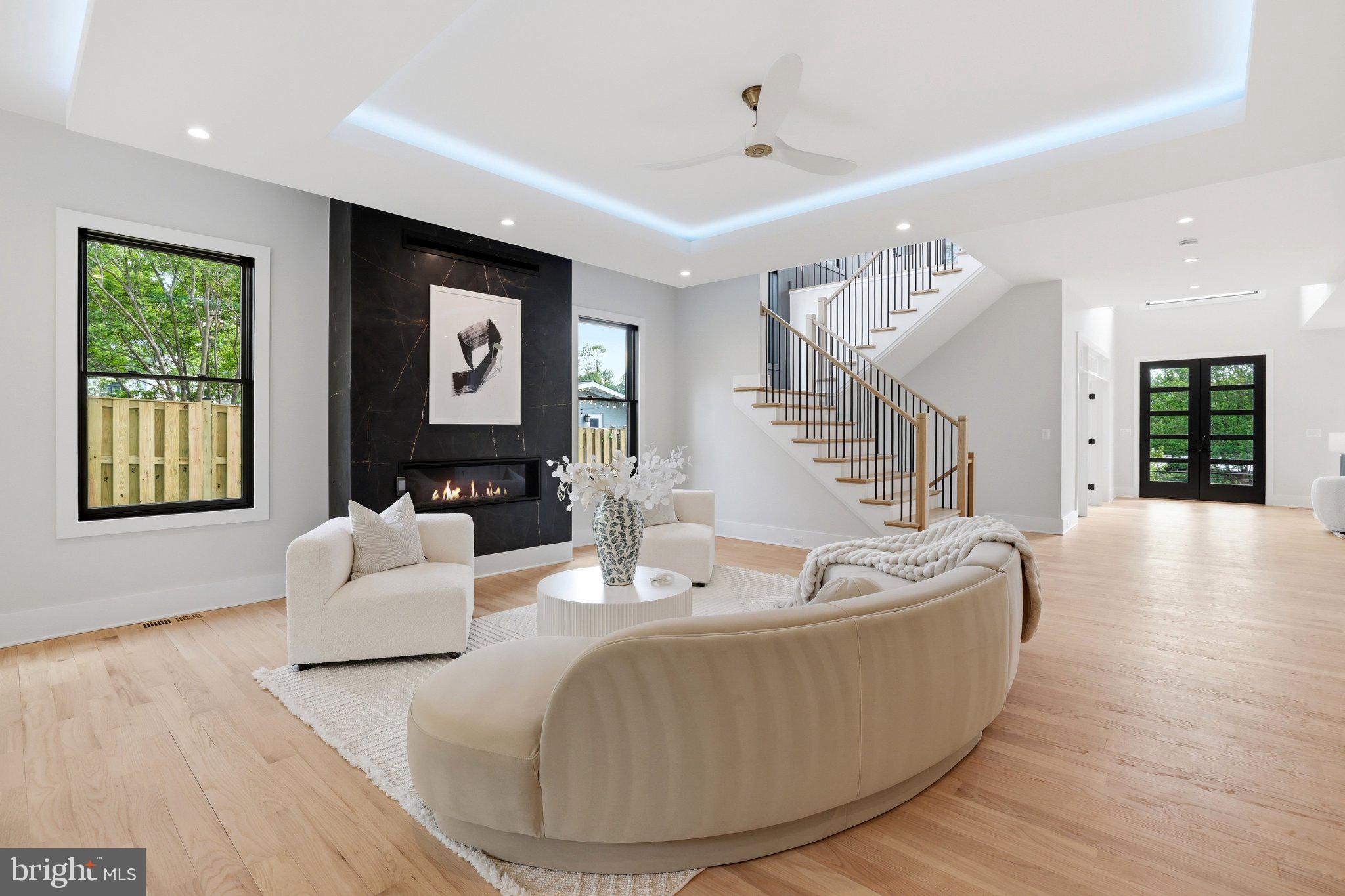 GRASS RIDGE - Residential