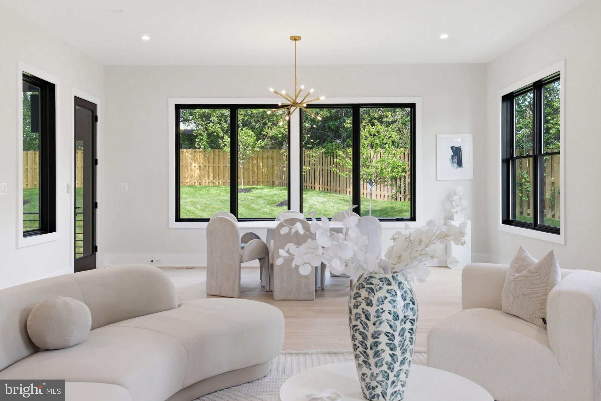 GRASS RIDGE - Residential