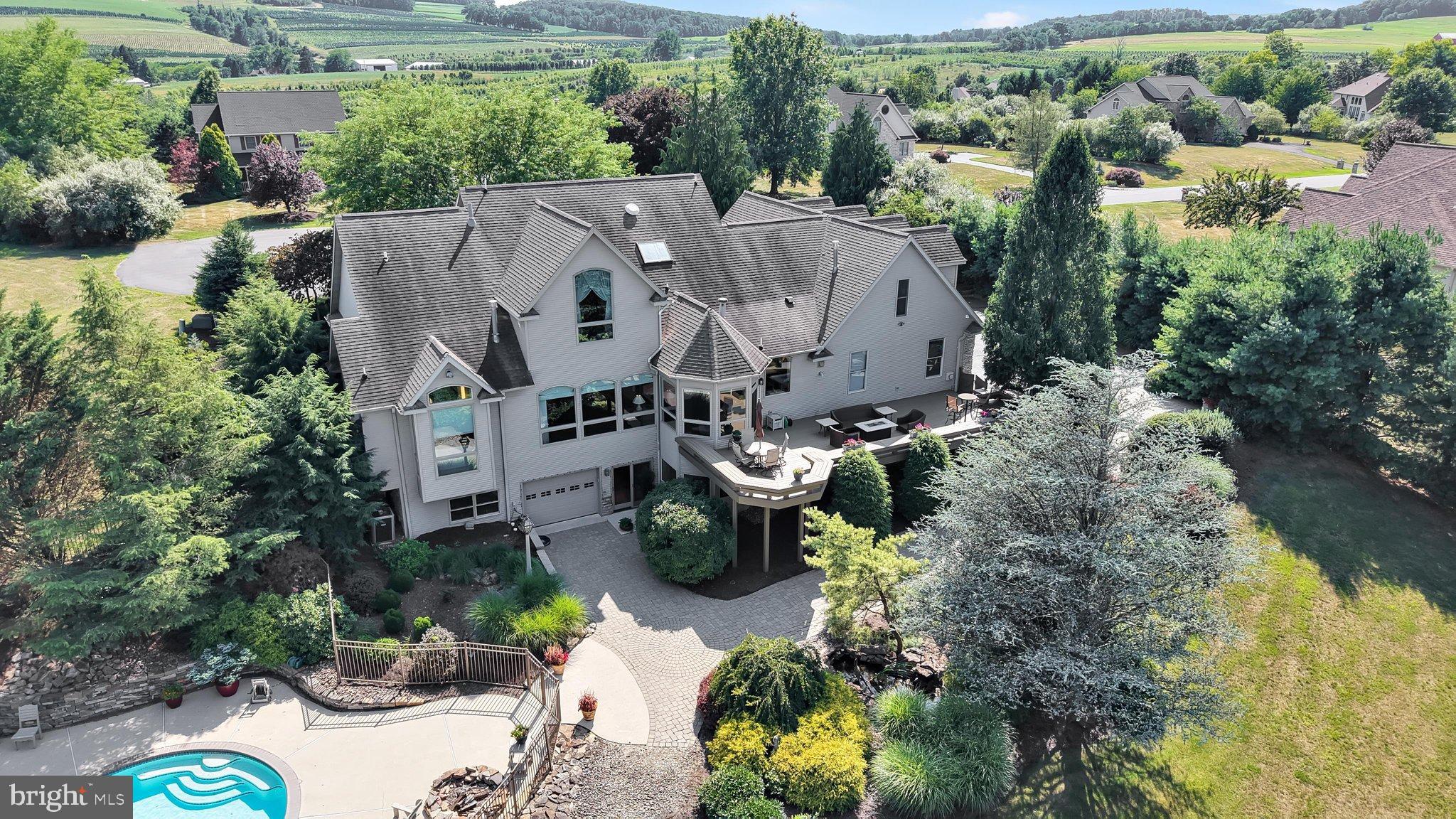 1161 SUNSET DRIVE