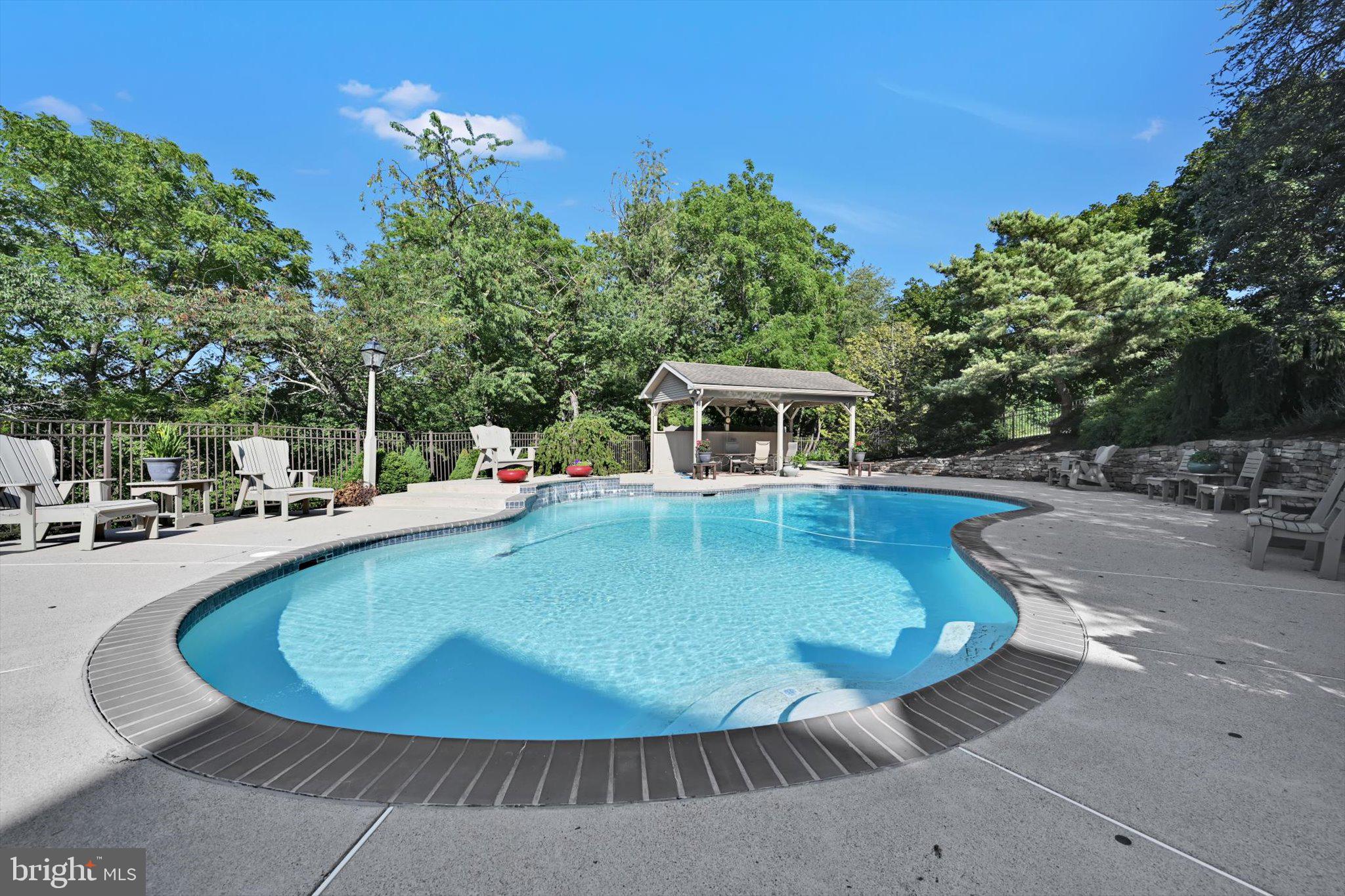 1161 SUNSET DRIVE