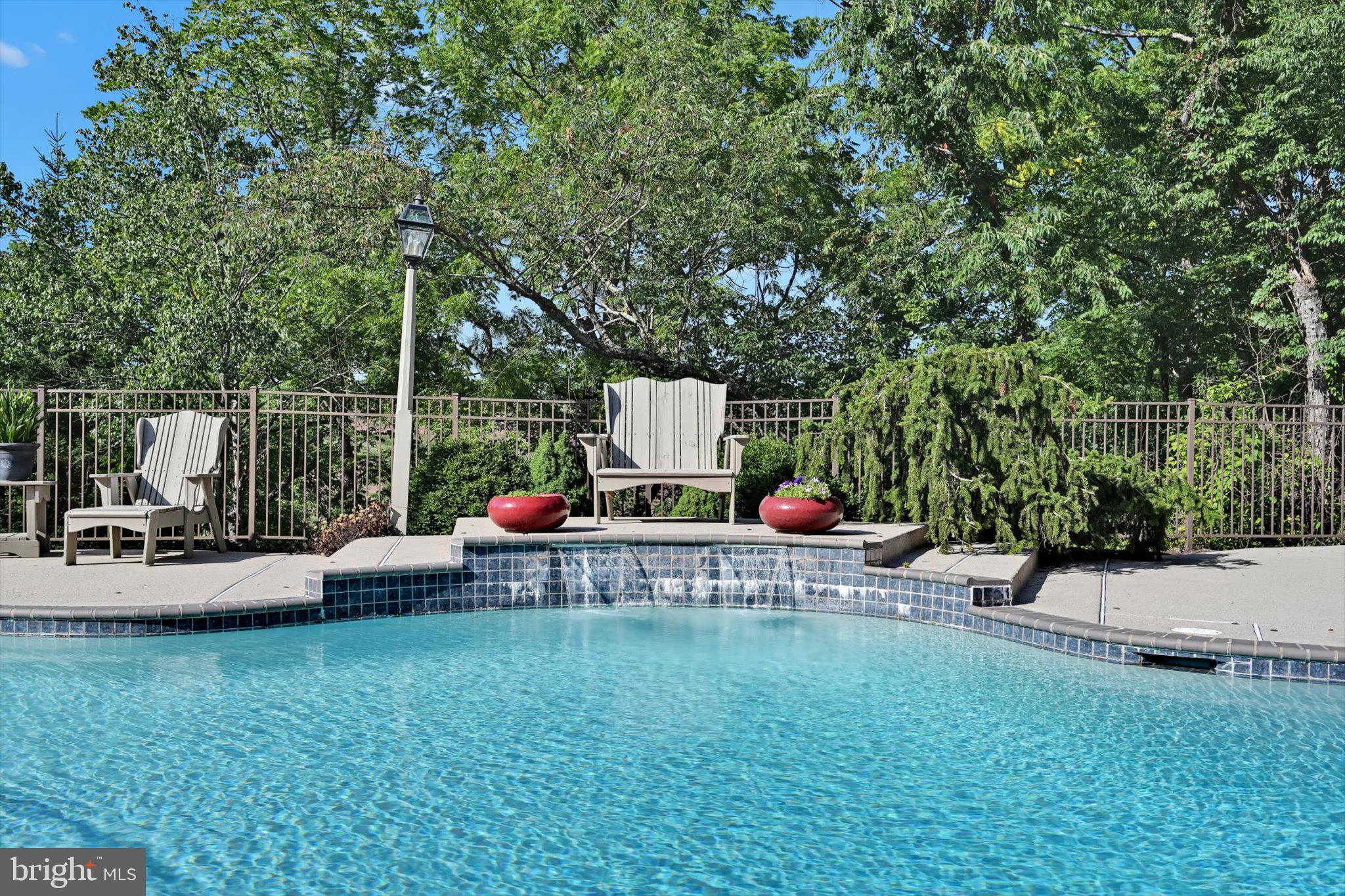 1161 SUNSET DRIVE