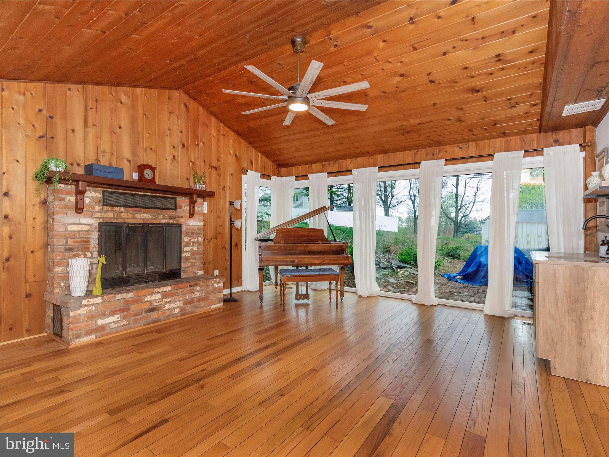 EASTVIEW - Residential