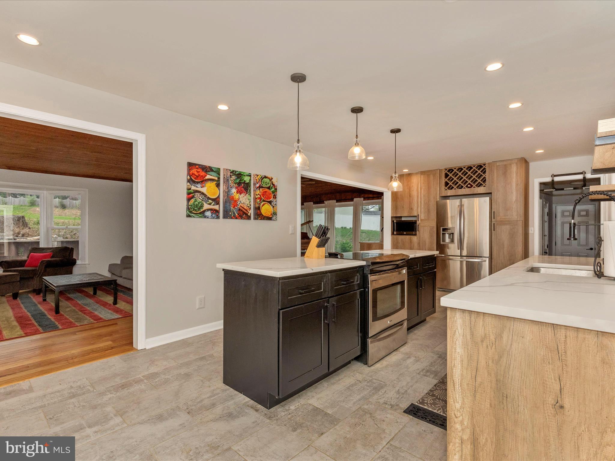 EASTVIEW - Residential