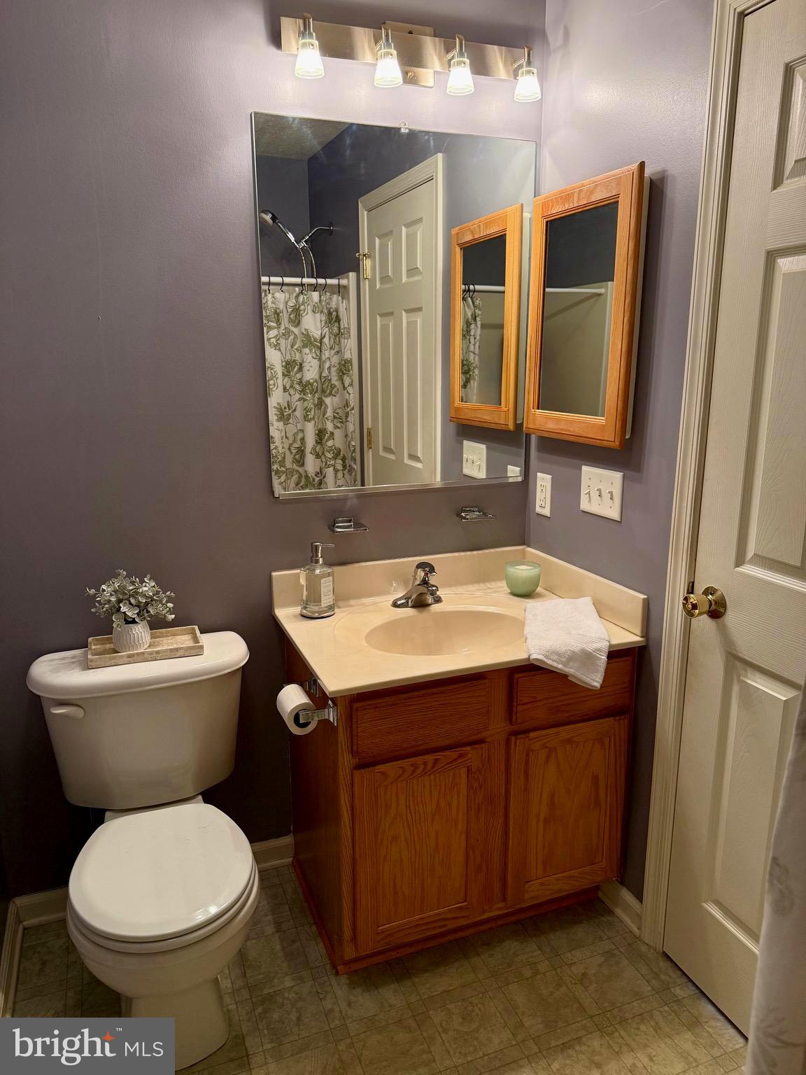 RIDGEFIELD - Residential