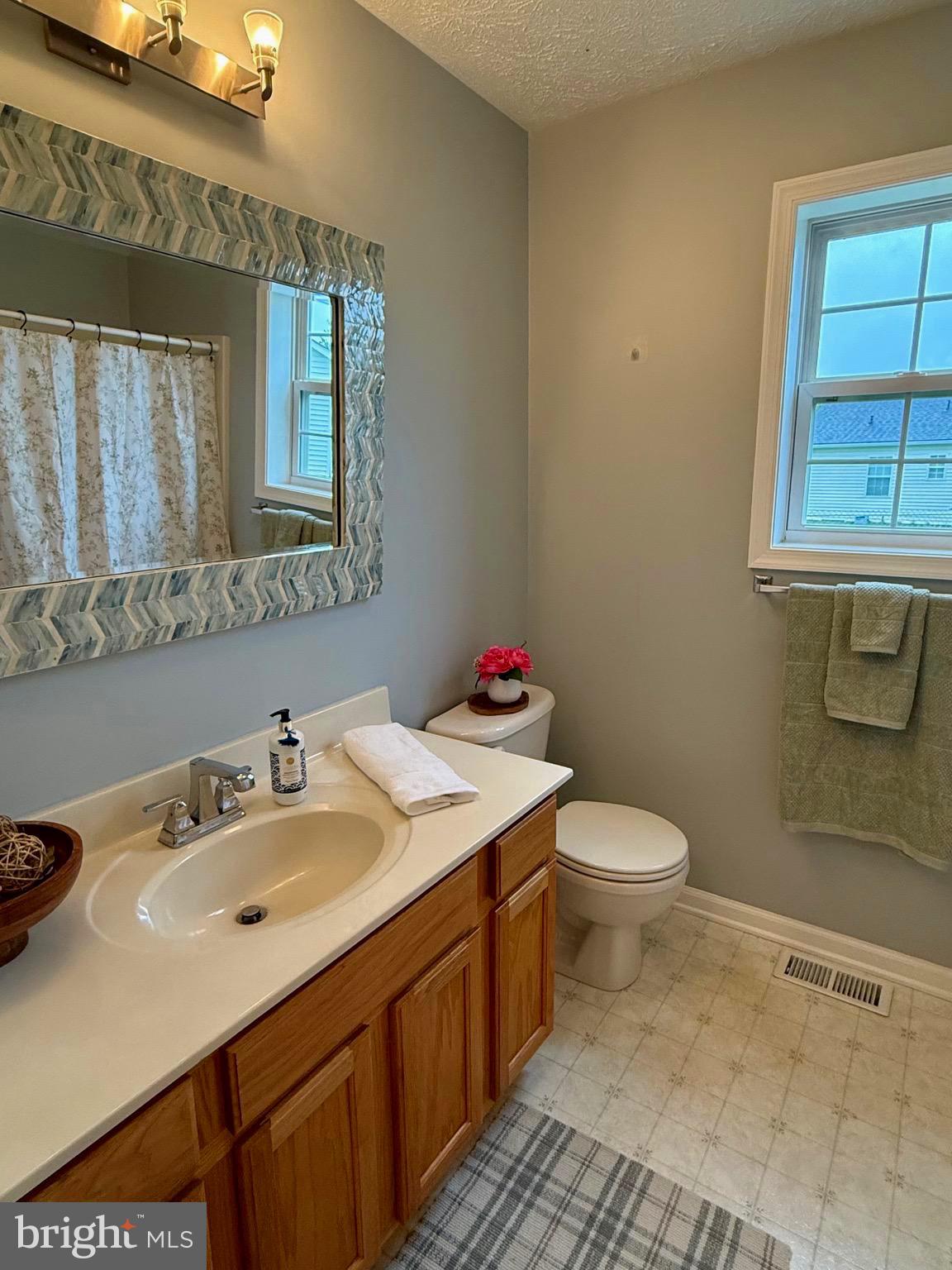 RIDGEFIELD - Residential