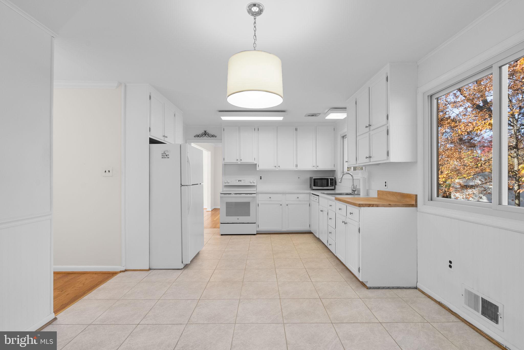 BOXWOOD VILLAGE - Residential