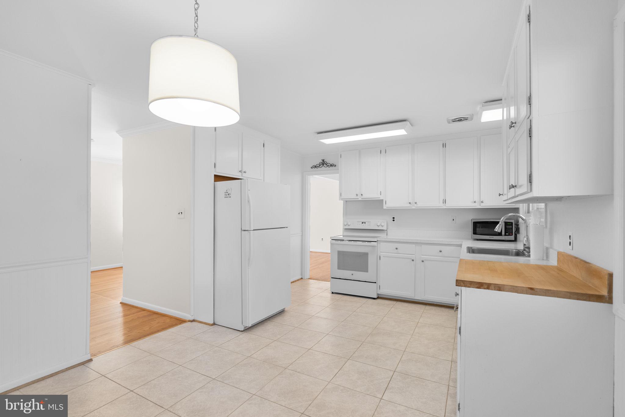 BOXWOOD VILLAGE - Residential