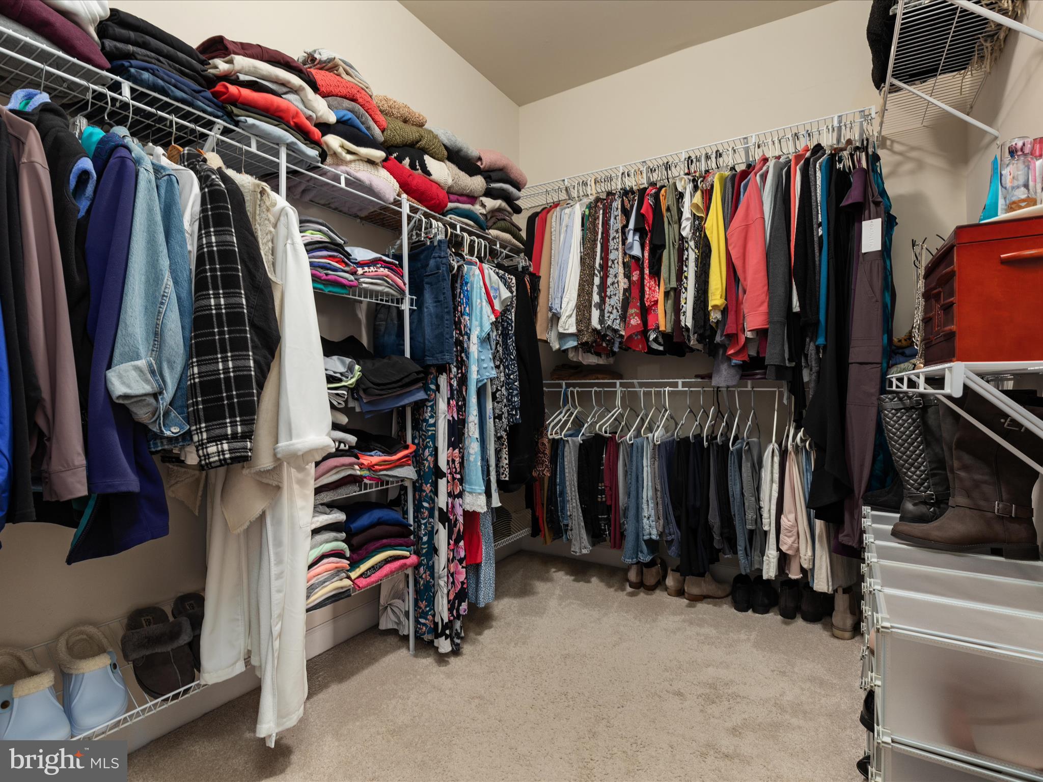 ONE LOUDOUN LAND BAY B - Residential