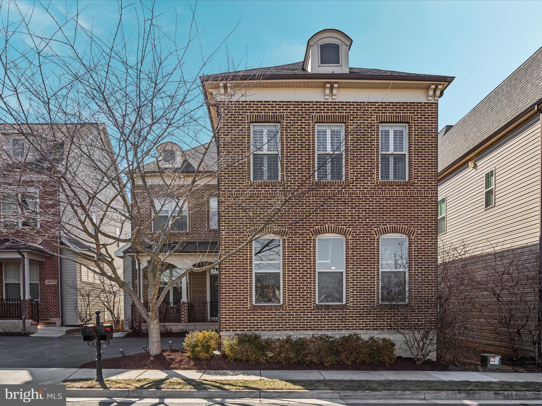 ONE LOUDOUN LAND BAY B - Residential