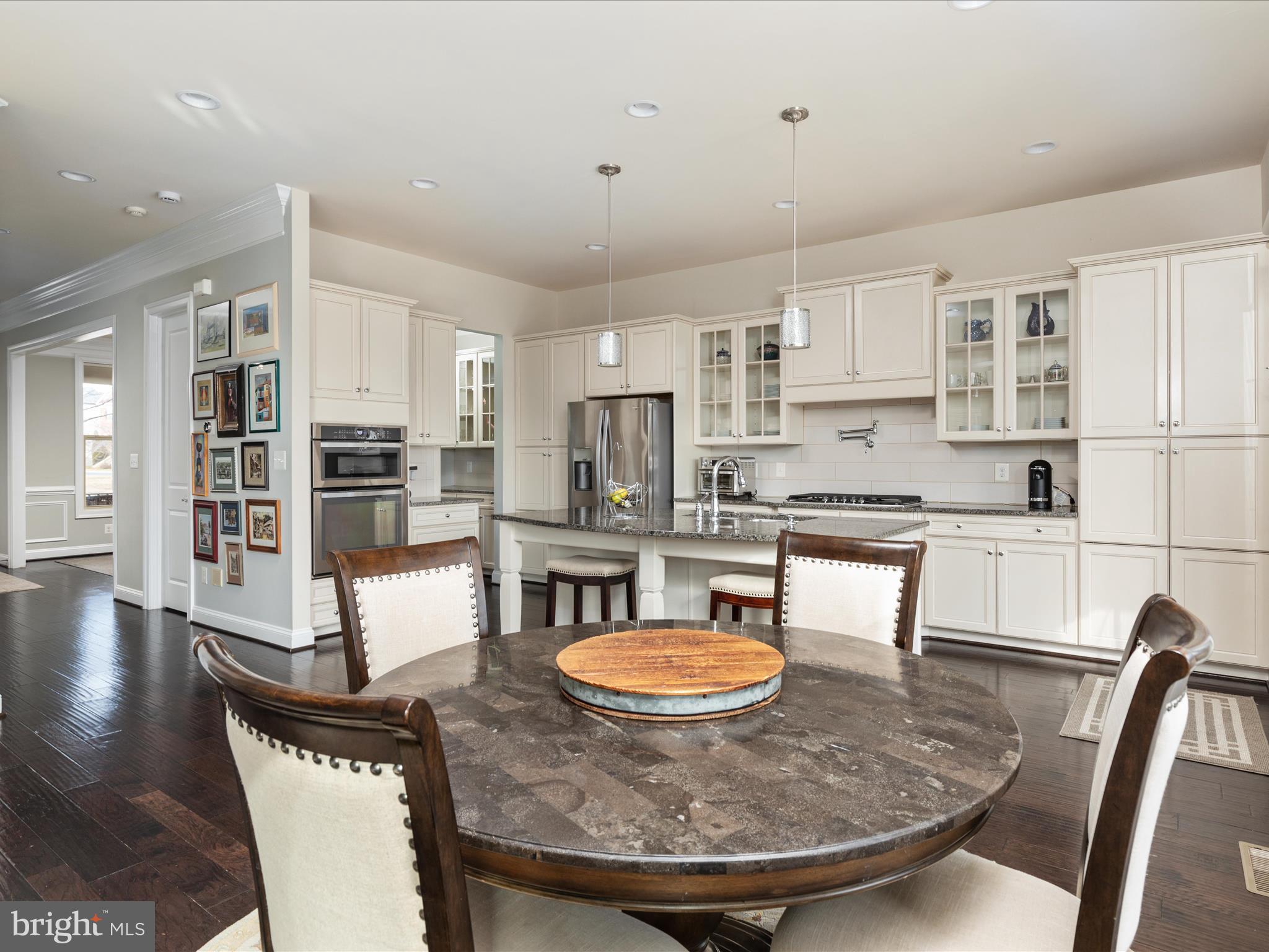 ONE LOUDOUN LAND BAY B - Residential