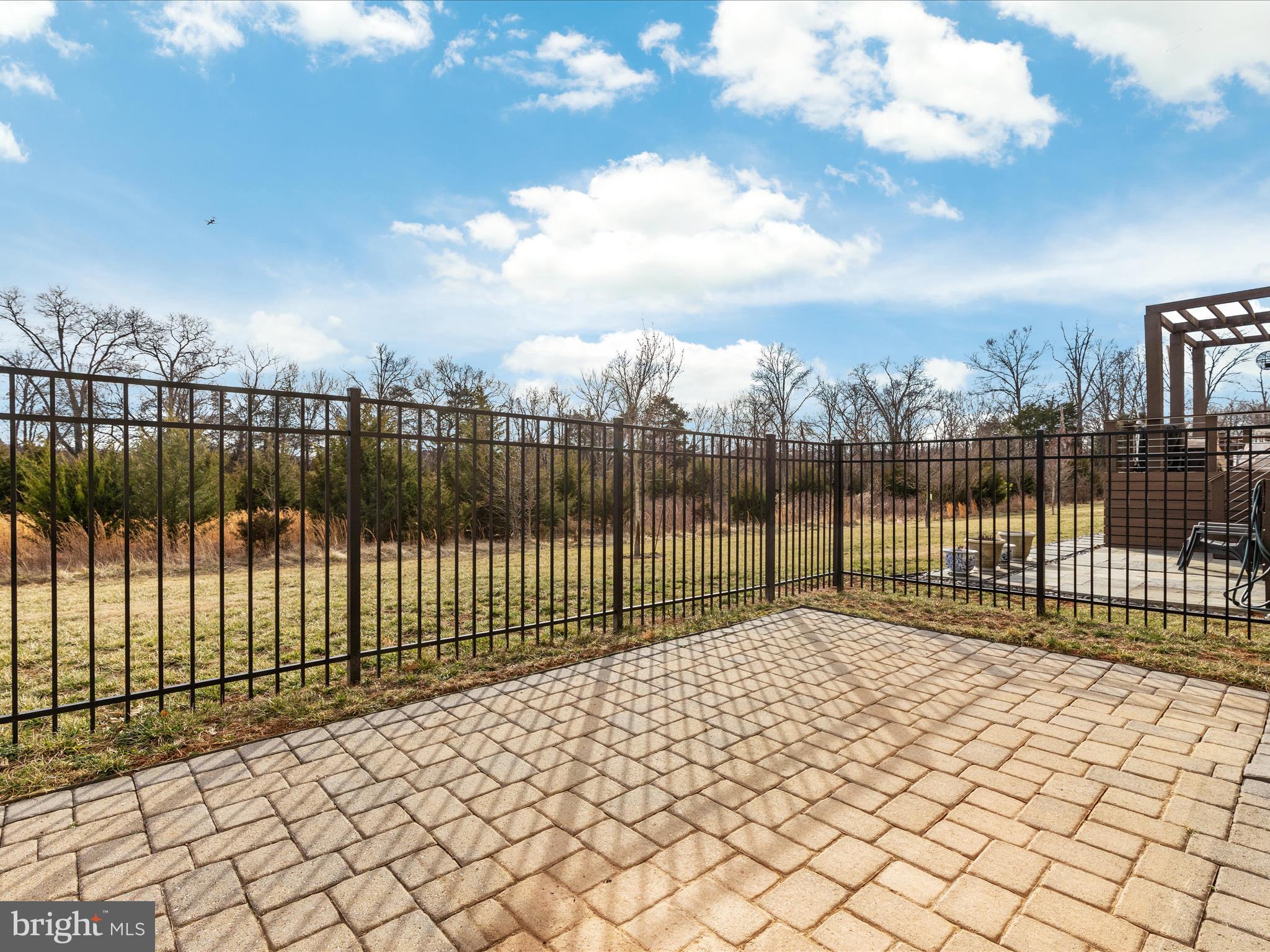 ONE LOUDOUN LAND BAY B - Residential