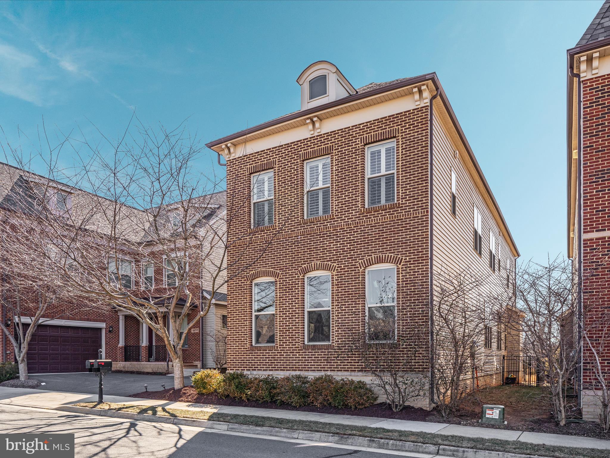 ONE LOUDOUN LAND BAY B - Residential