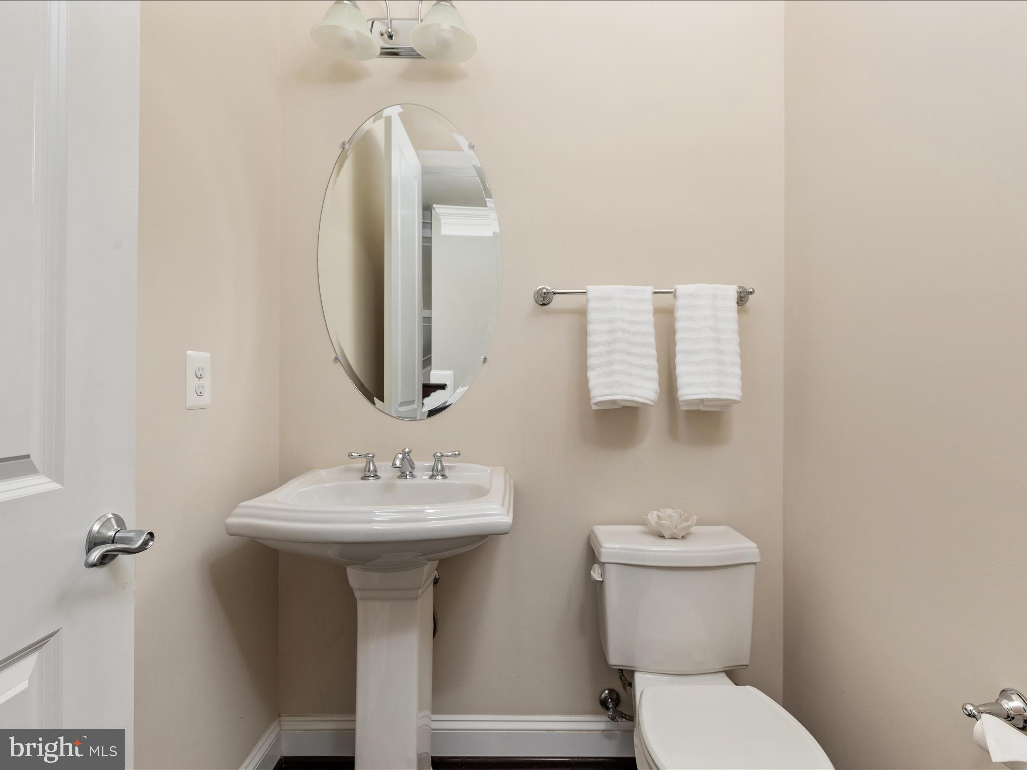 ONE LOUDOUN LAND BAY B - Residential