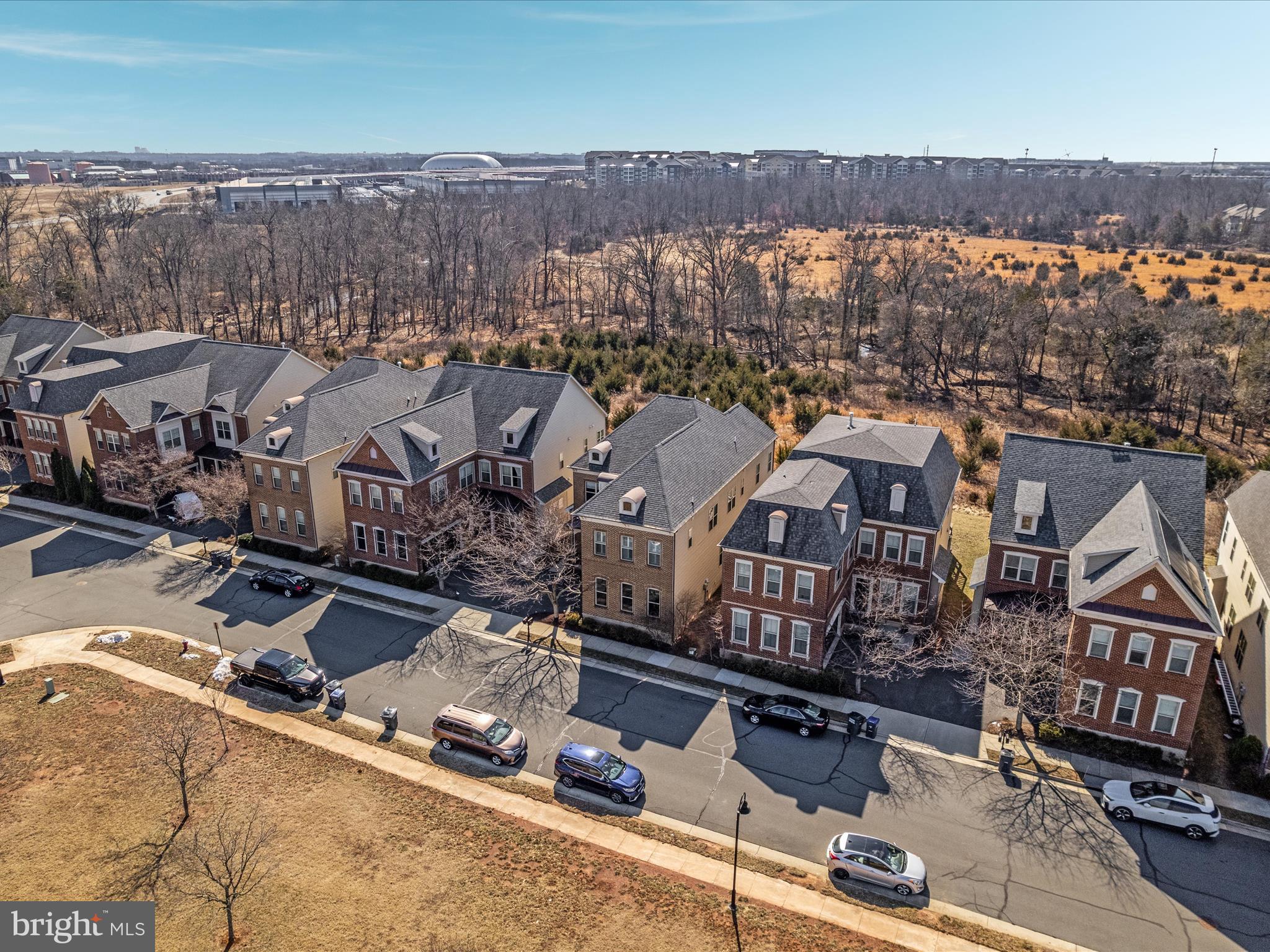 ONE LOUDOUN LAND BAY B - Residential