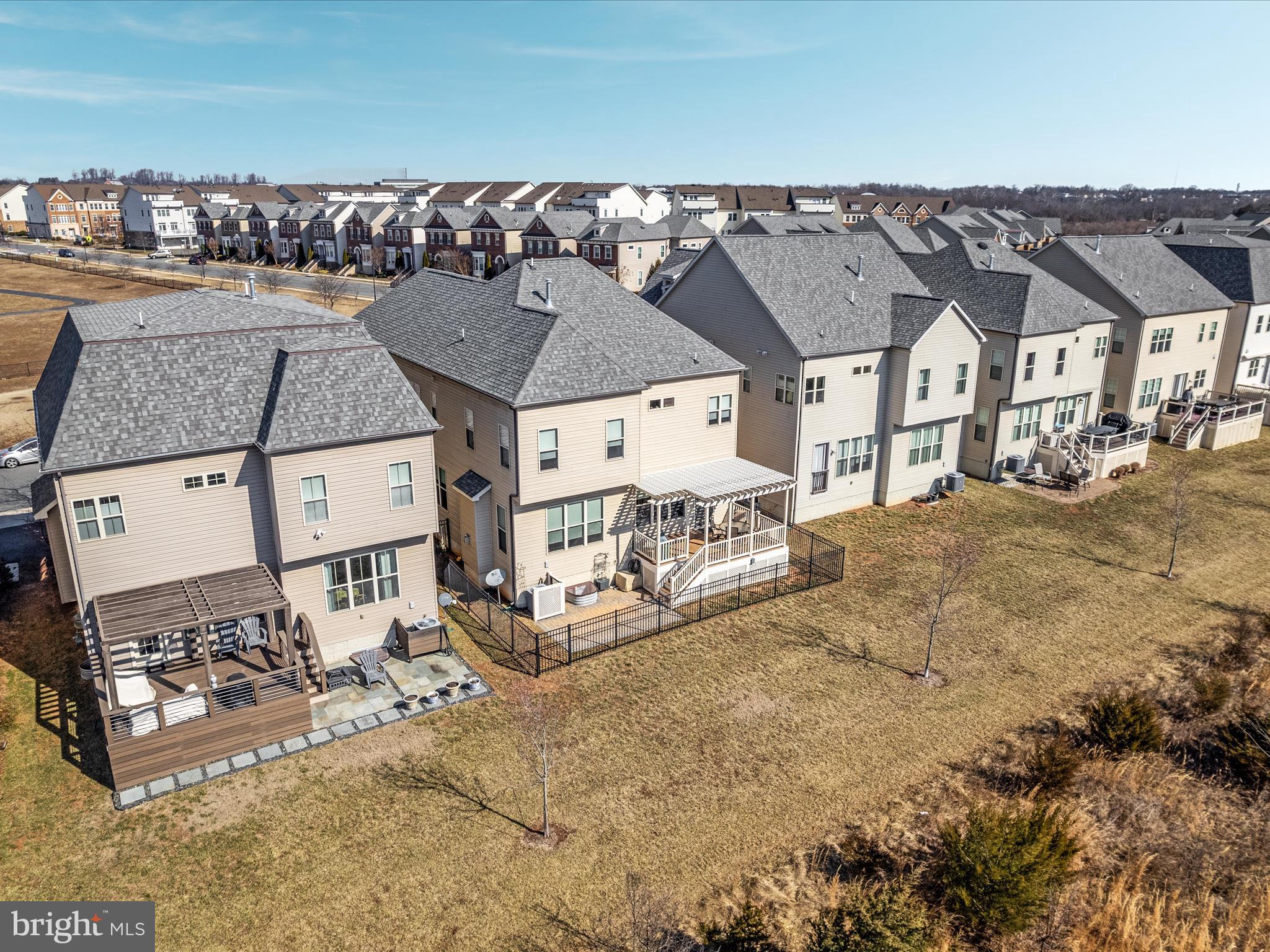 ONE LOUDOUN LAND BAY B - Residential