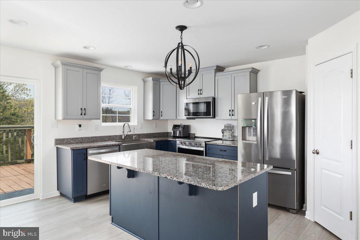 MORNING DOVE ESTATES - Residential