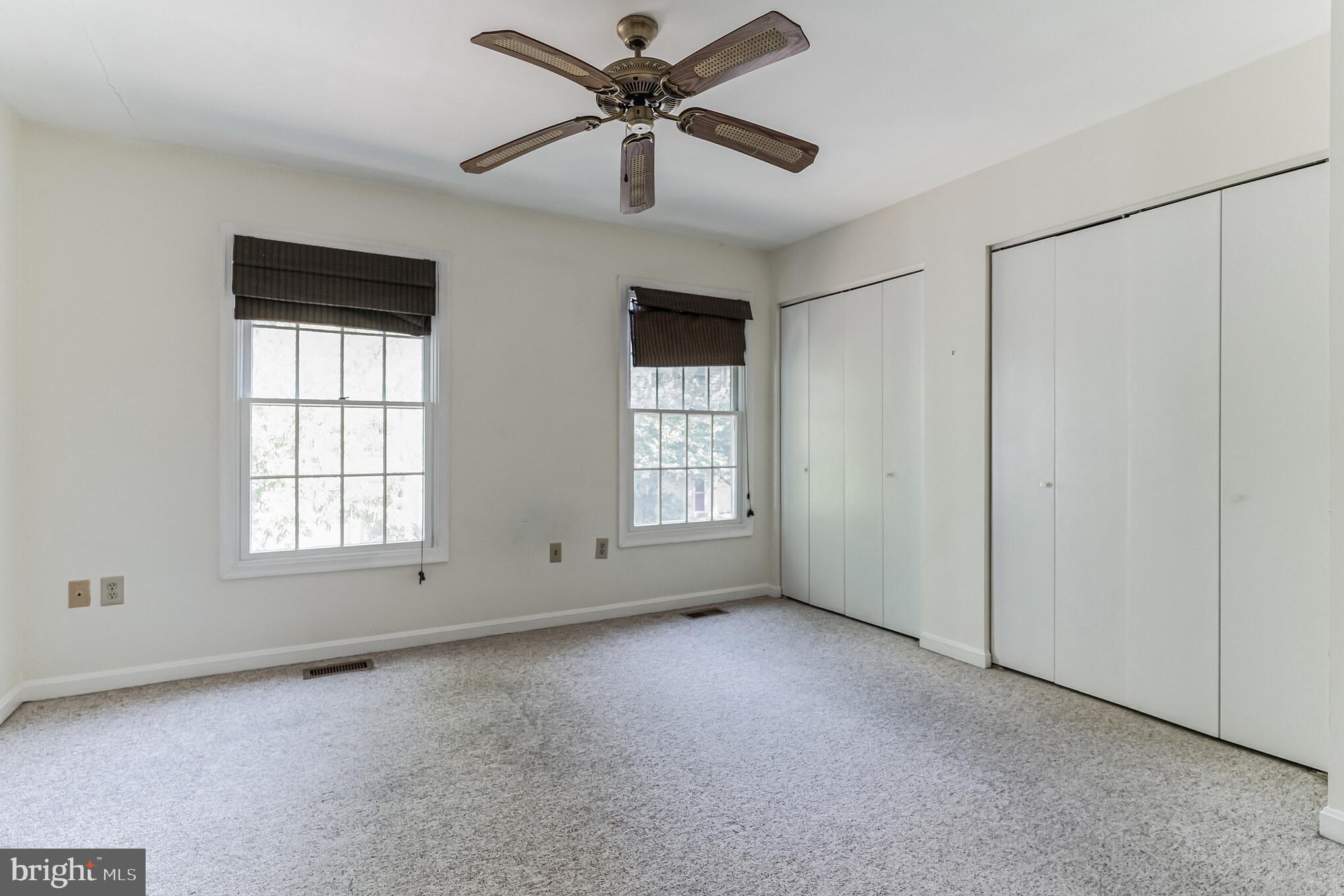 ST ANDREWS SQUARE - Residential Lease