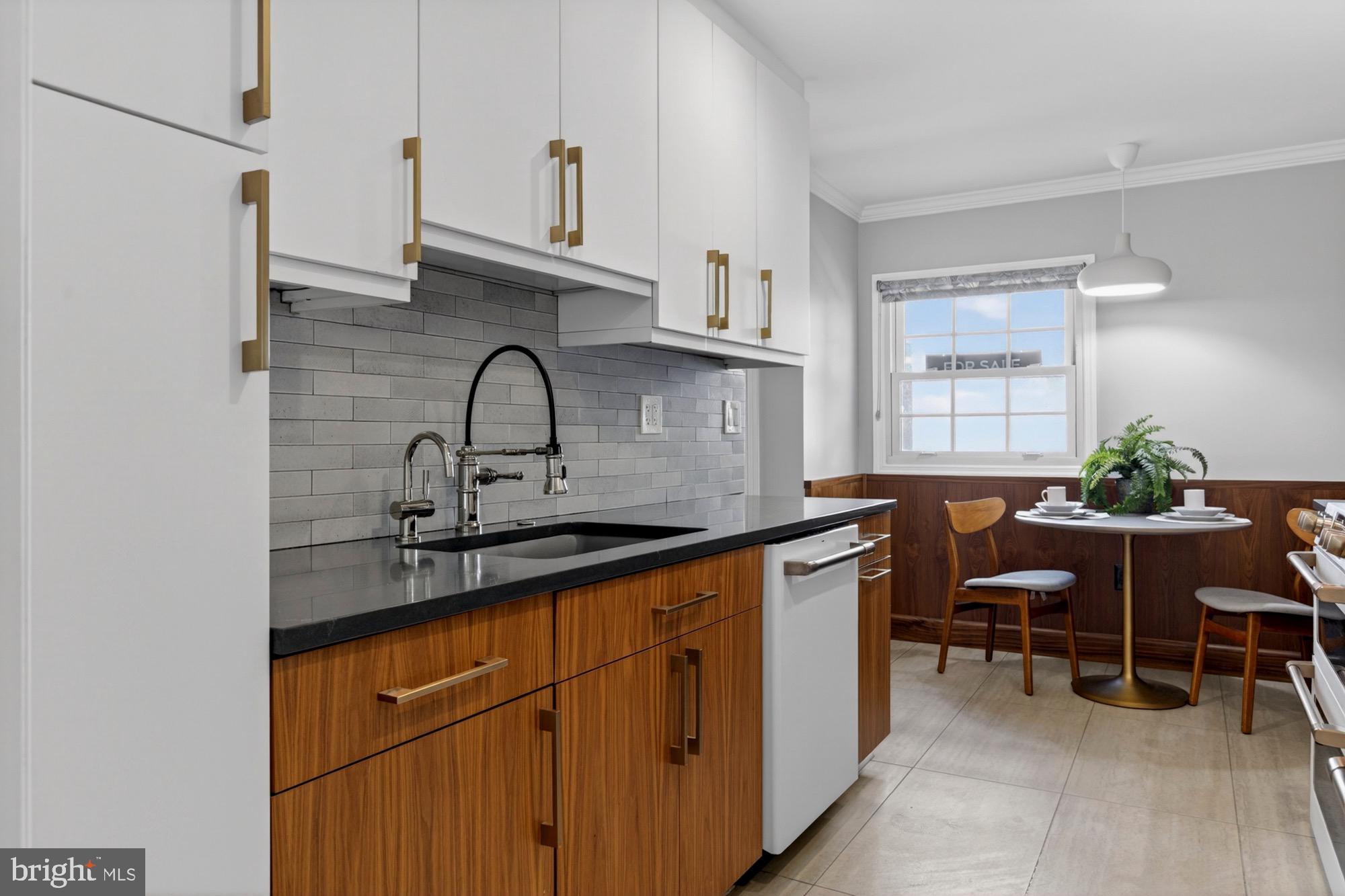 WATERGATE OF ALEXANDRIA - Residential