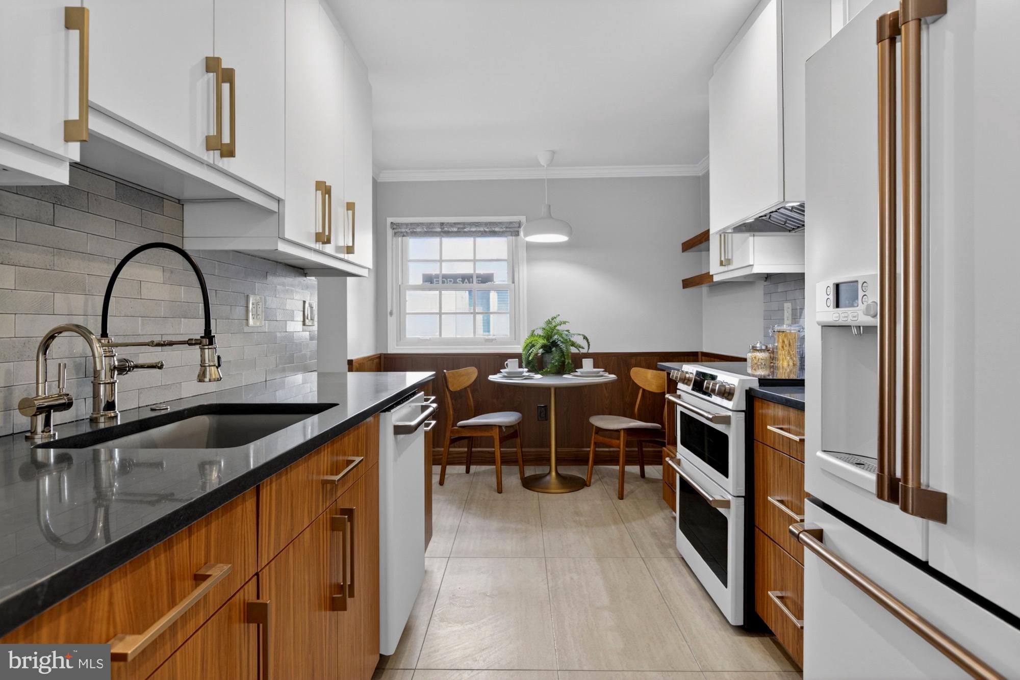 WATERGATE OF ALEXANDRIA - Residential