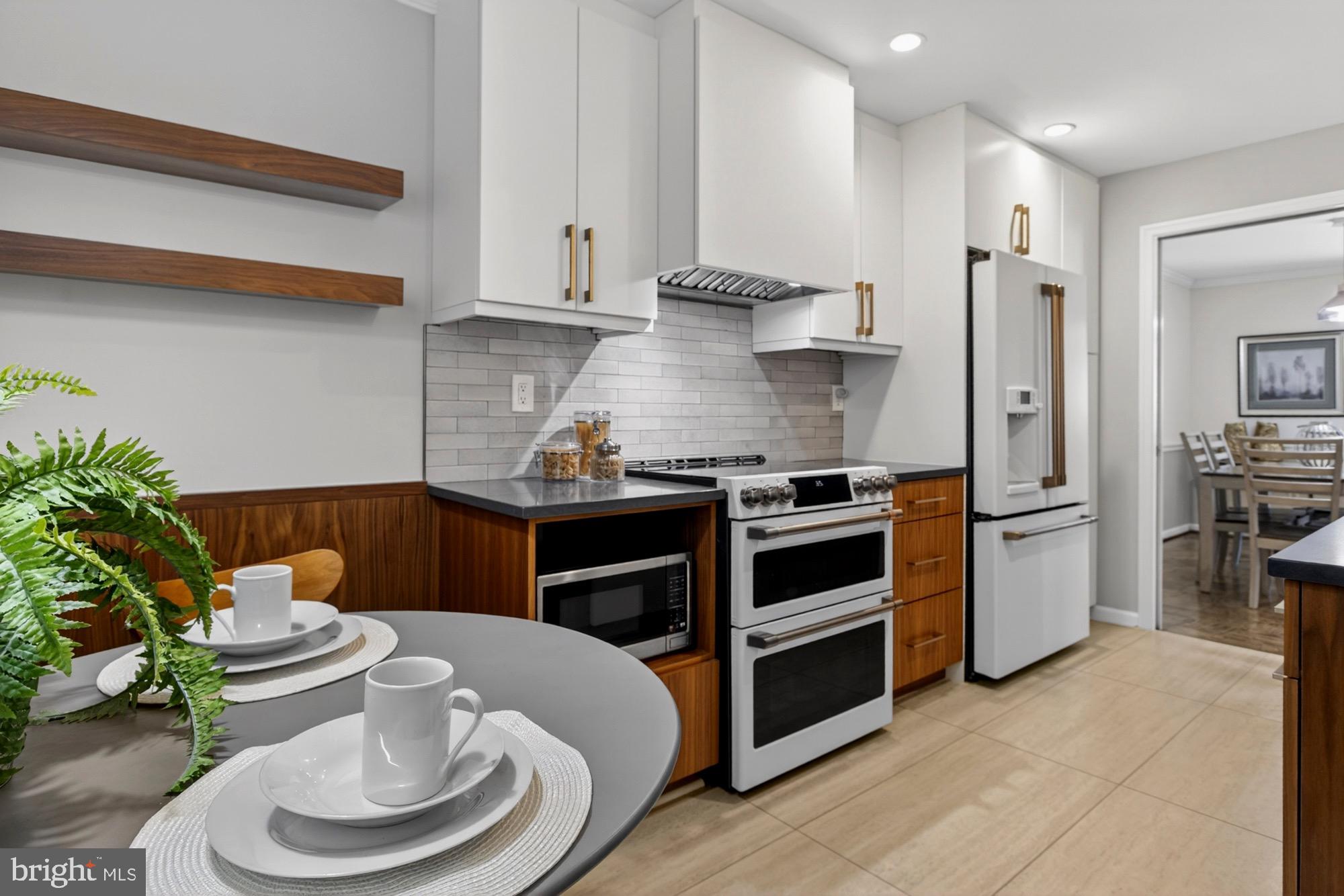 WATERGATE OF ALEXANDRIA - Residential