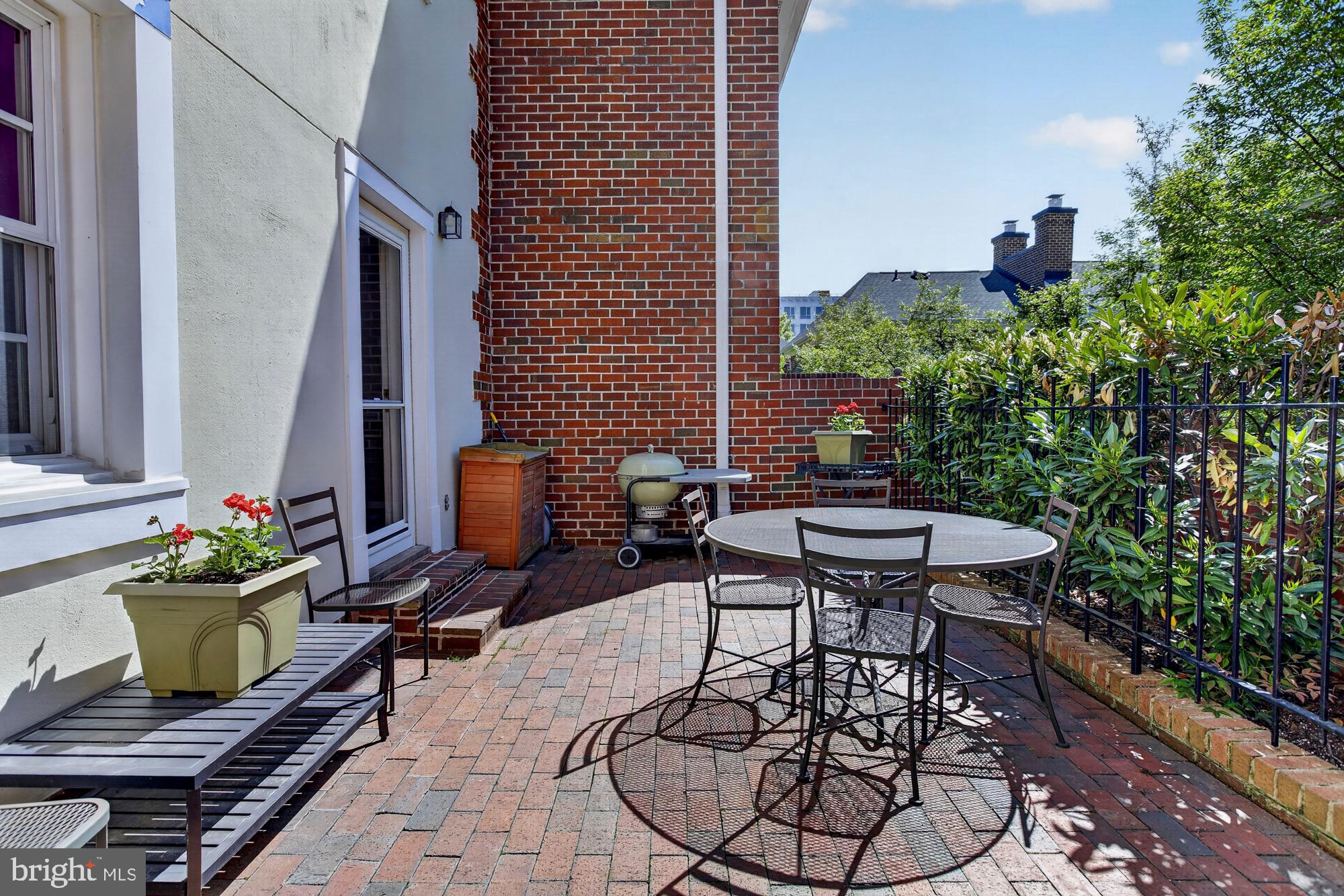 WATERGATE OF ALEXANDRIA - Residential