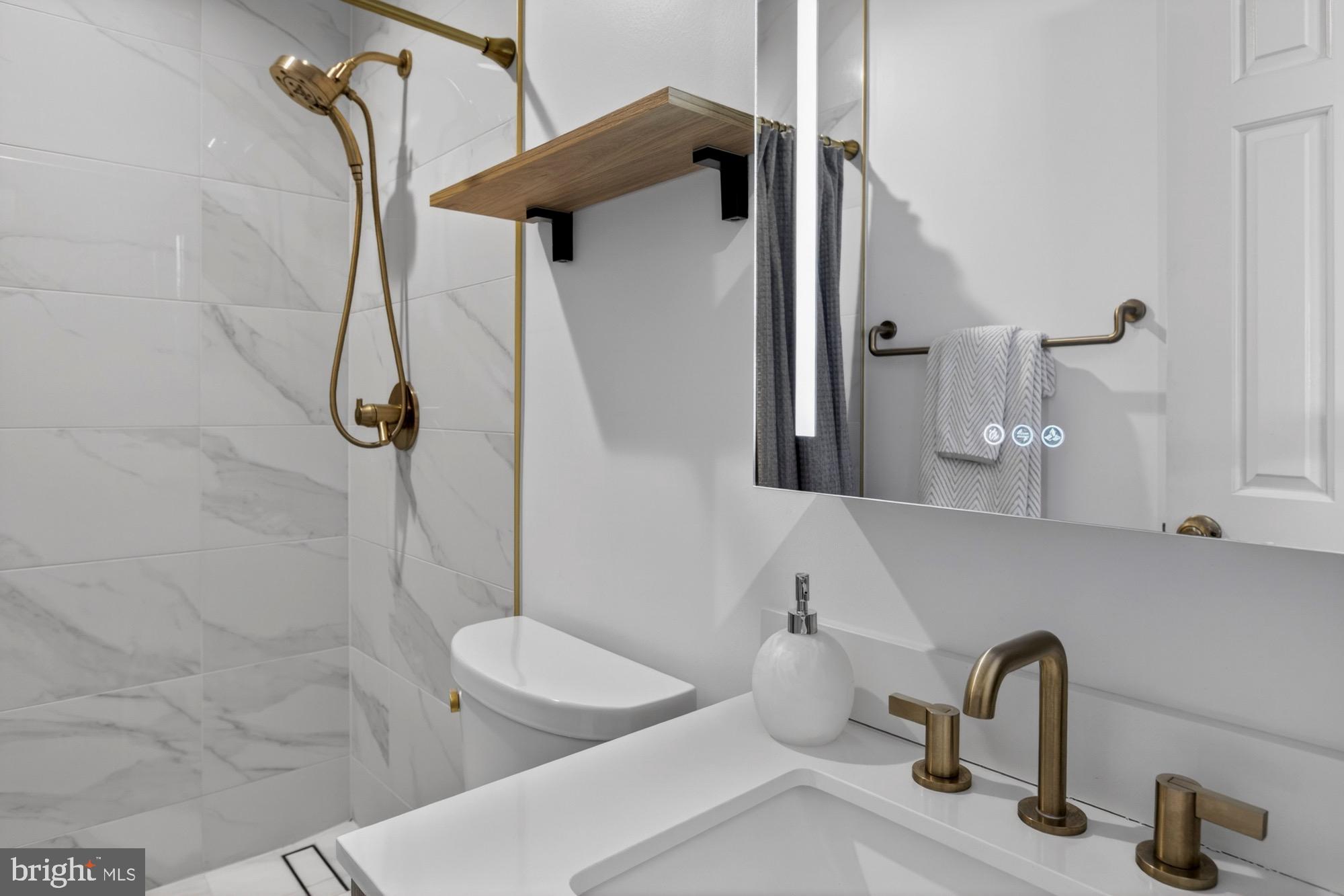 WATERGATE OF ALEXANDRIA - Residential