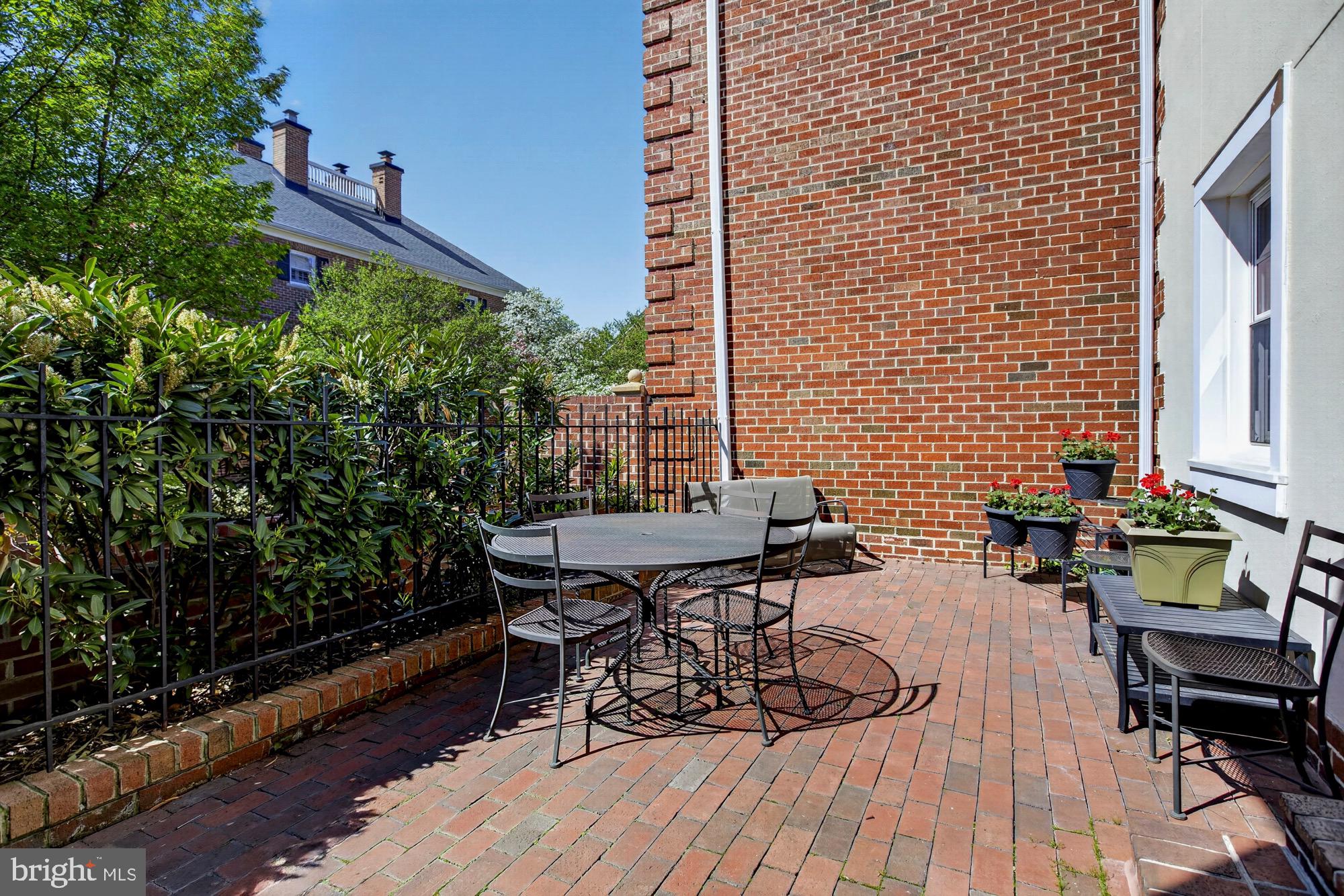 WATERGATE OF ALEXANDRIA - Residential