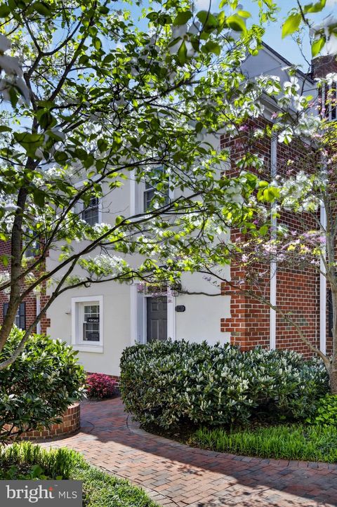 Photo of 1044 N Royal Street, ALEXANDRIA, VA 22314 (MLS # VAAX2059126)