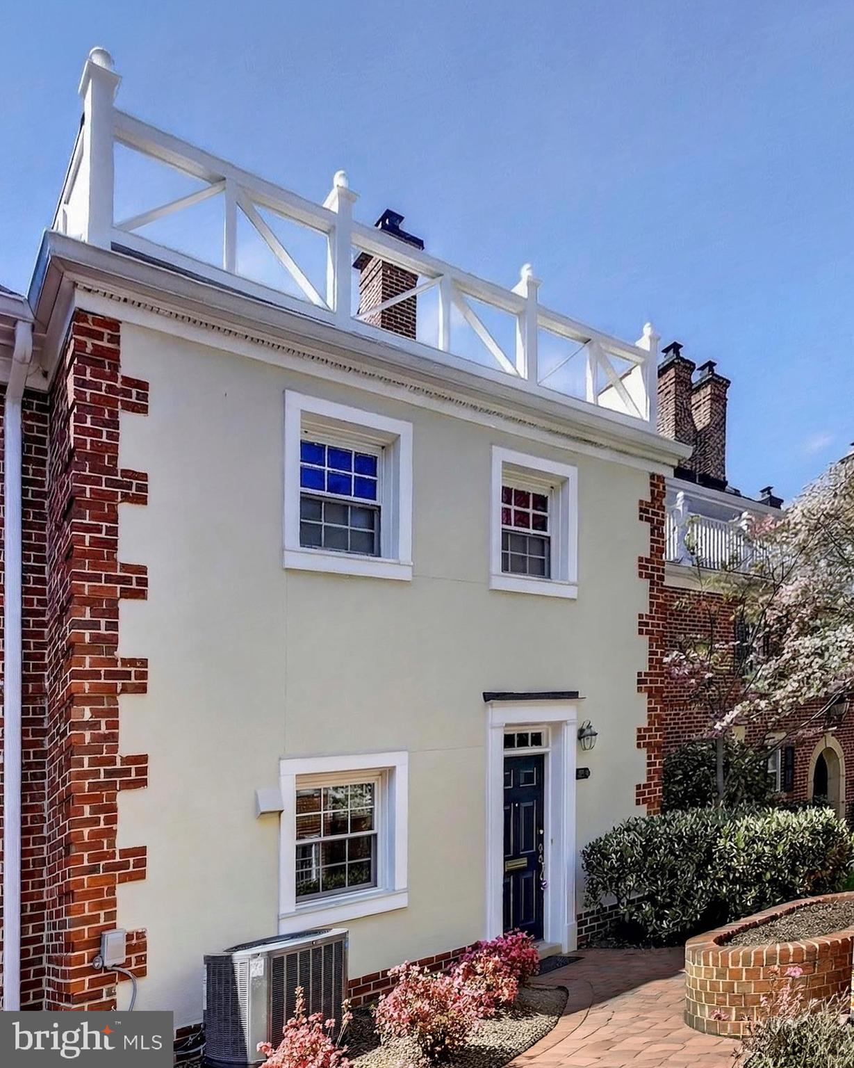 WATERGATE OF ALEXANDRIA - Residential