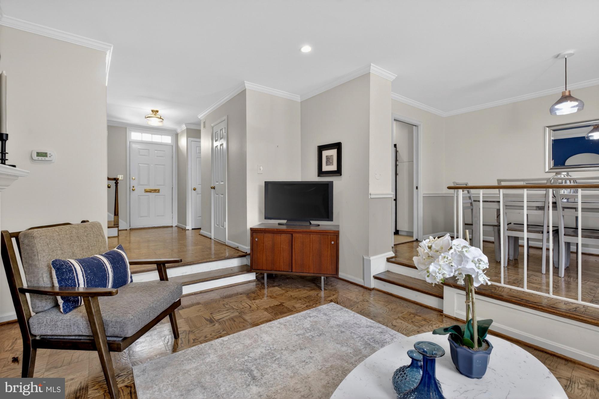 WATERGATE OF ALEXANDRIA - Residential