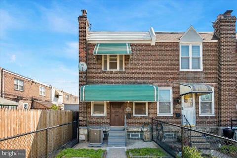 Townhouse For Sale - 2811 Castor Avenue<br/> PHILADELPHIA, PA 19134