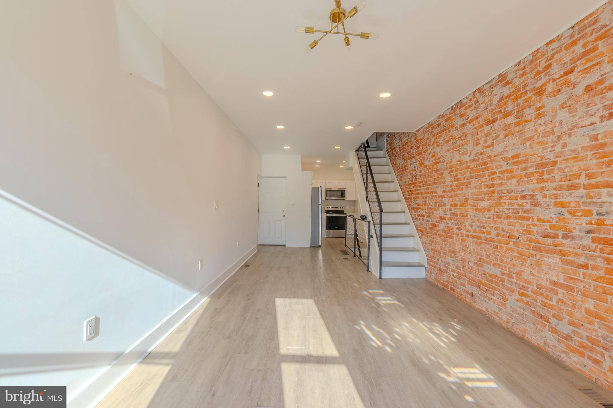 WEST KENSINGTON - Residential