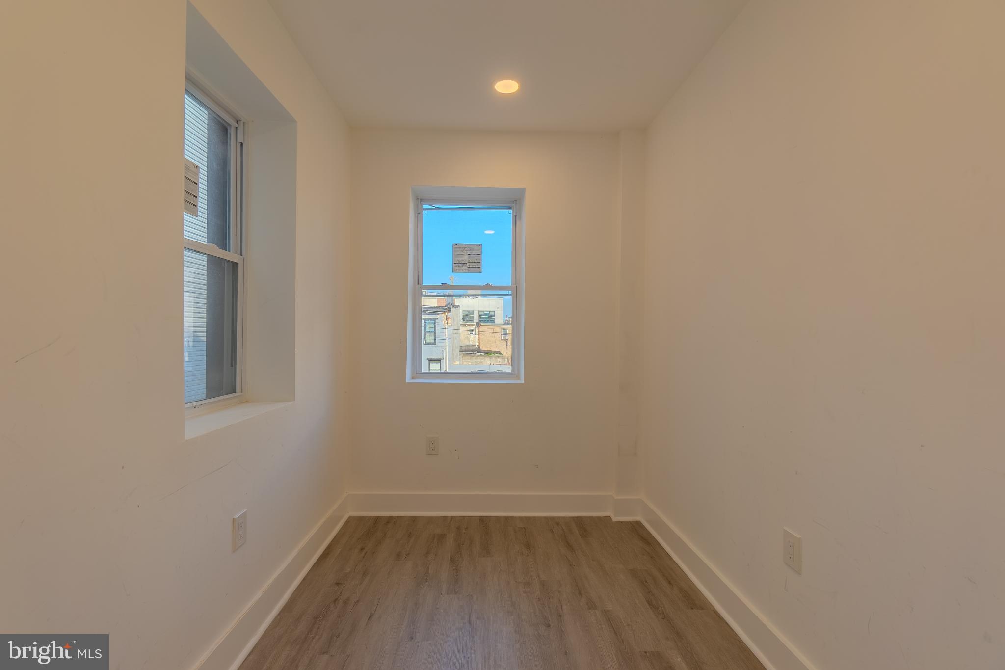 WEST KENSINGTON - Residential