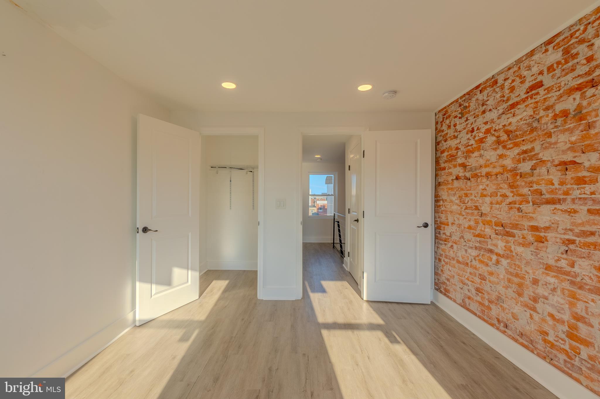 WEST KENSINGTON - Residential