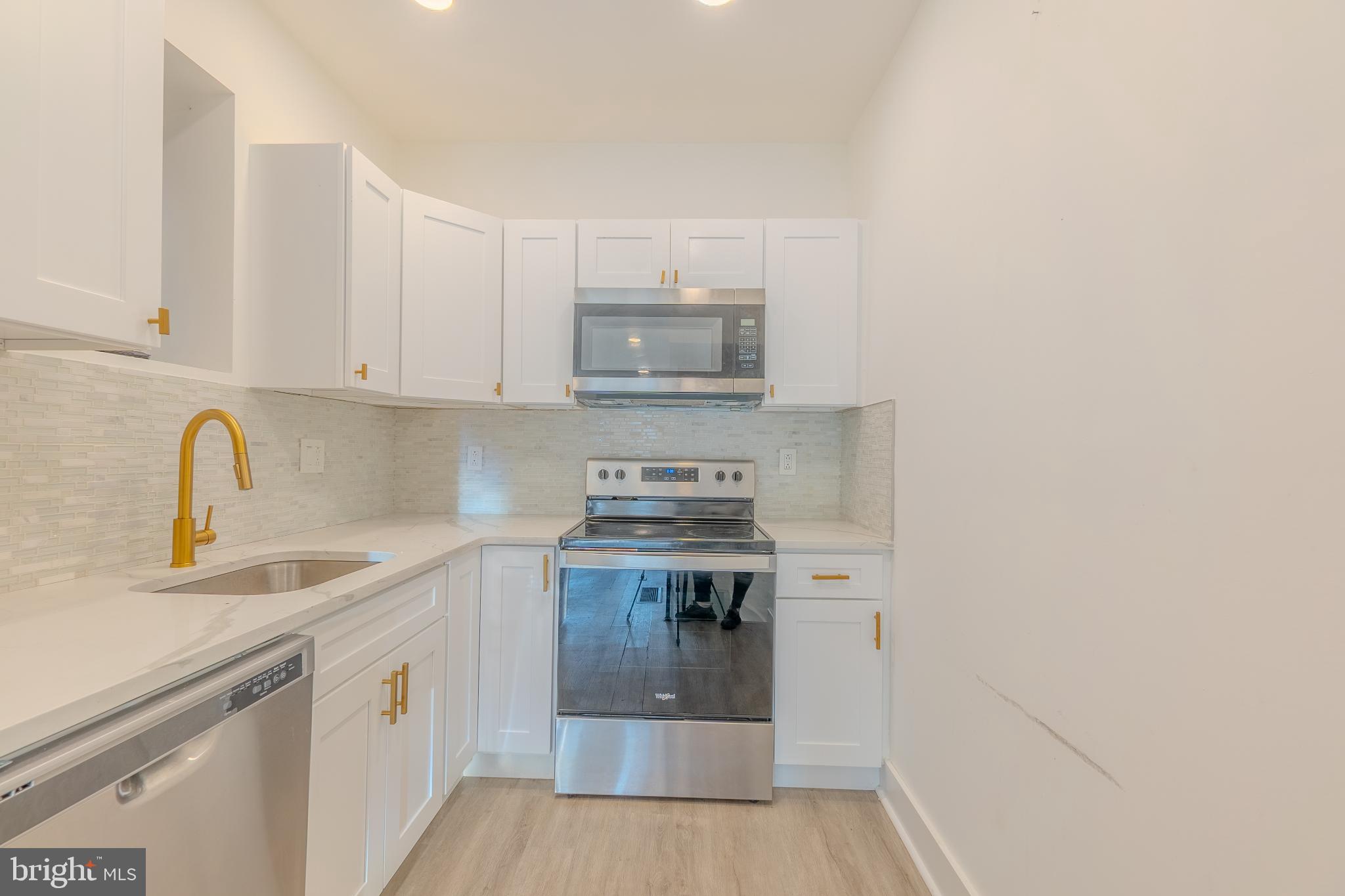 WEST KENSINGTON - Residential