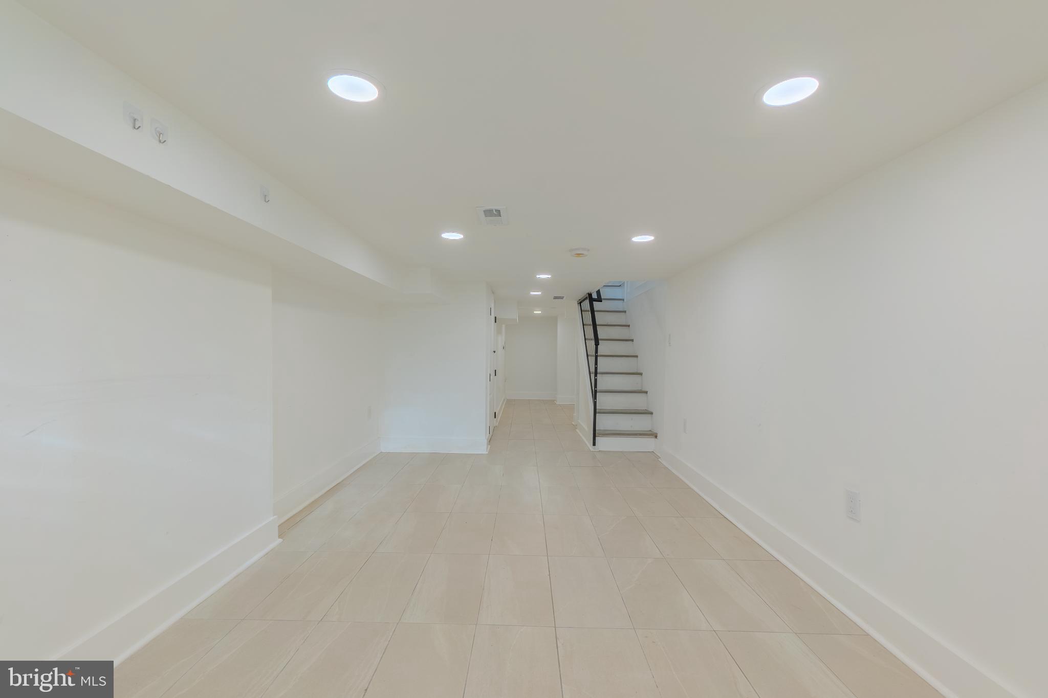 WEST KENSINGTON - Residential