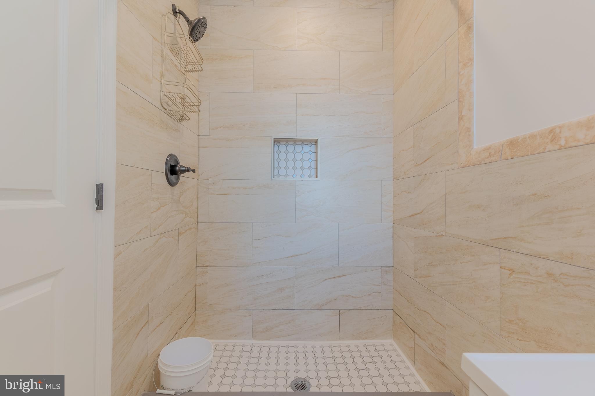 WEST KENSINGTON - Residential