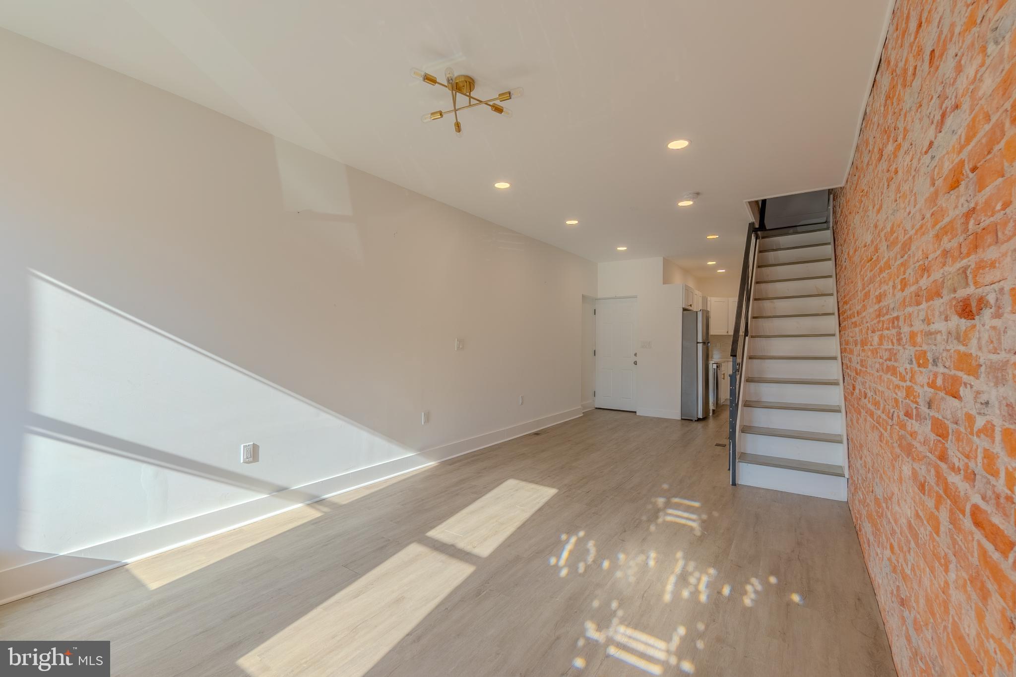 WEST KENSINGTON - Residential