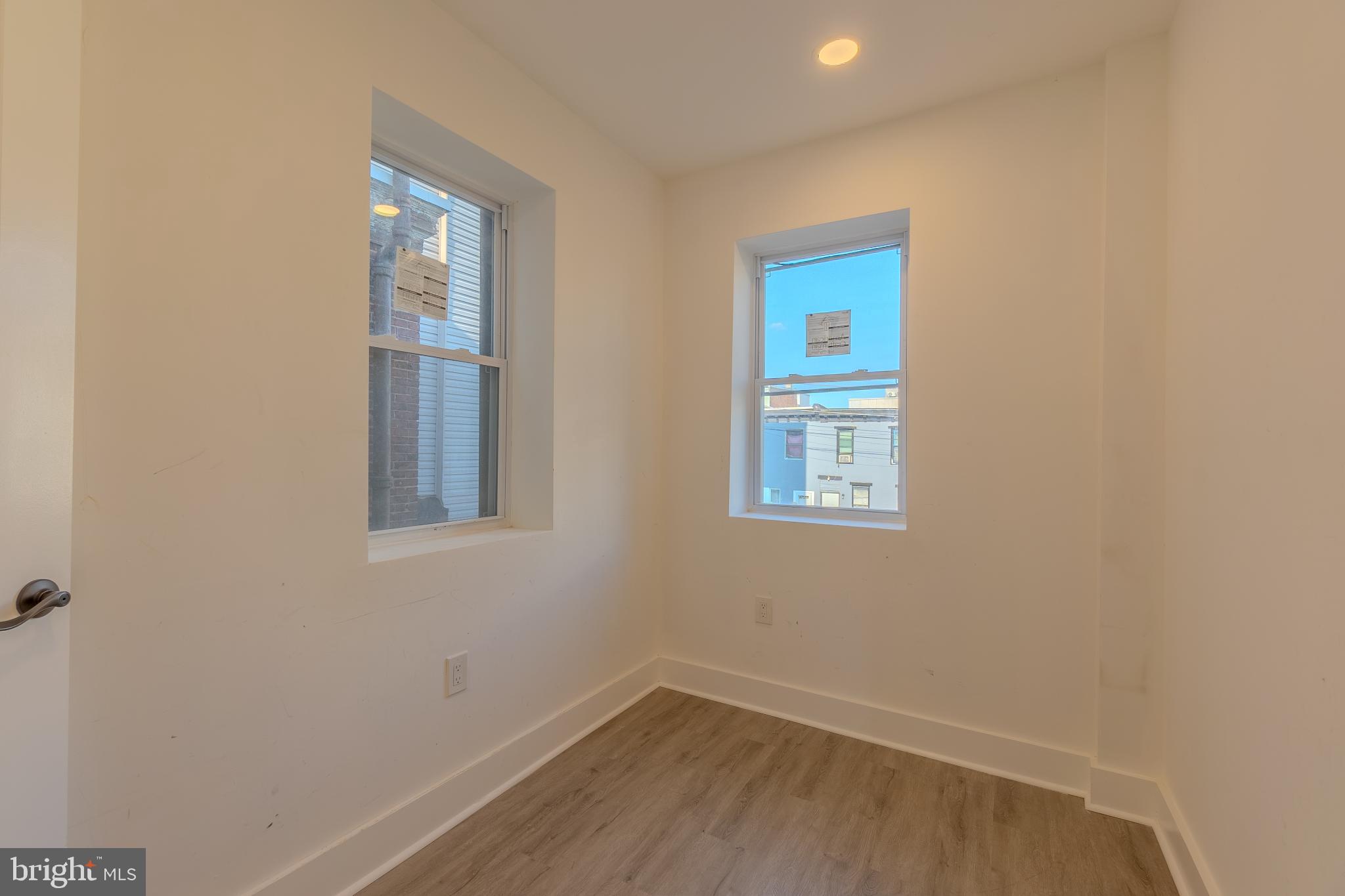 WEST KENSINGTON - Residential