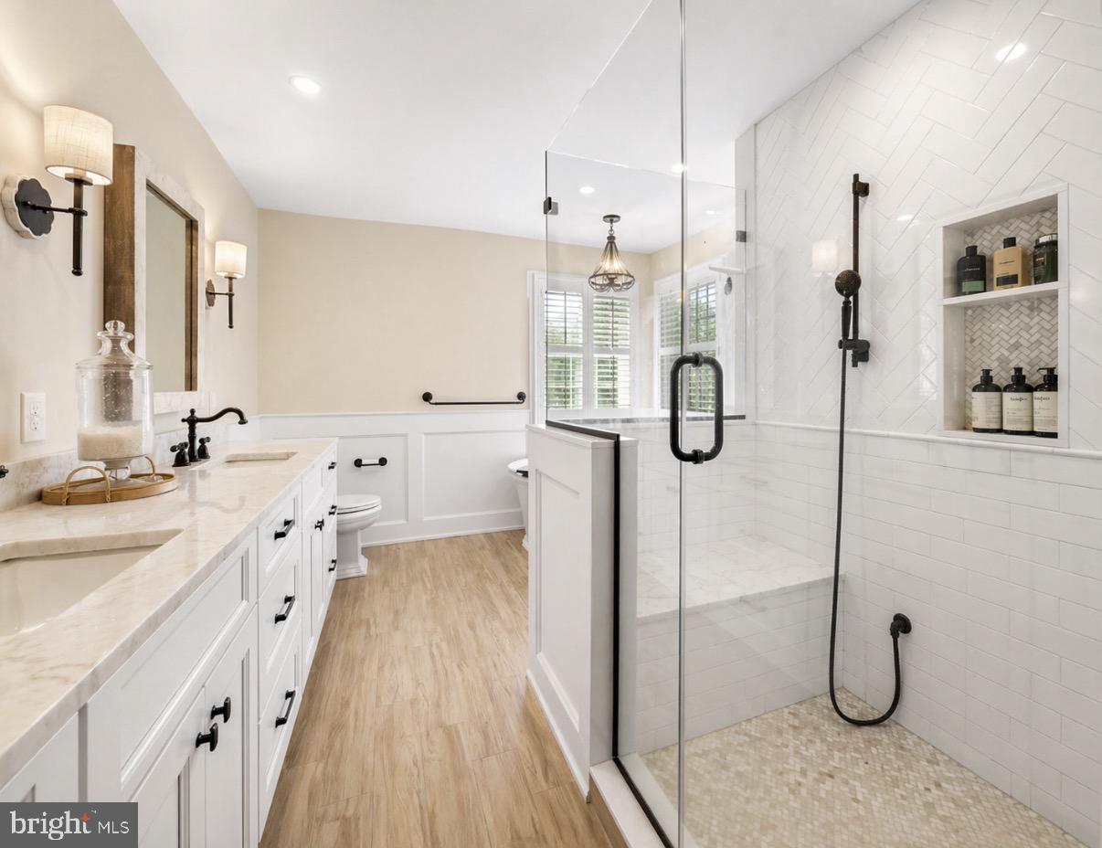 THREE PONDS - Residential