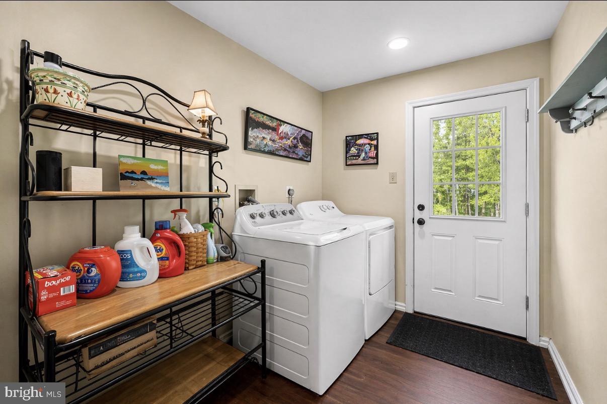 THREE PONDS - Residential