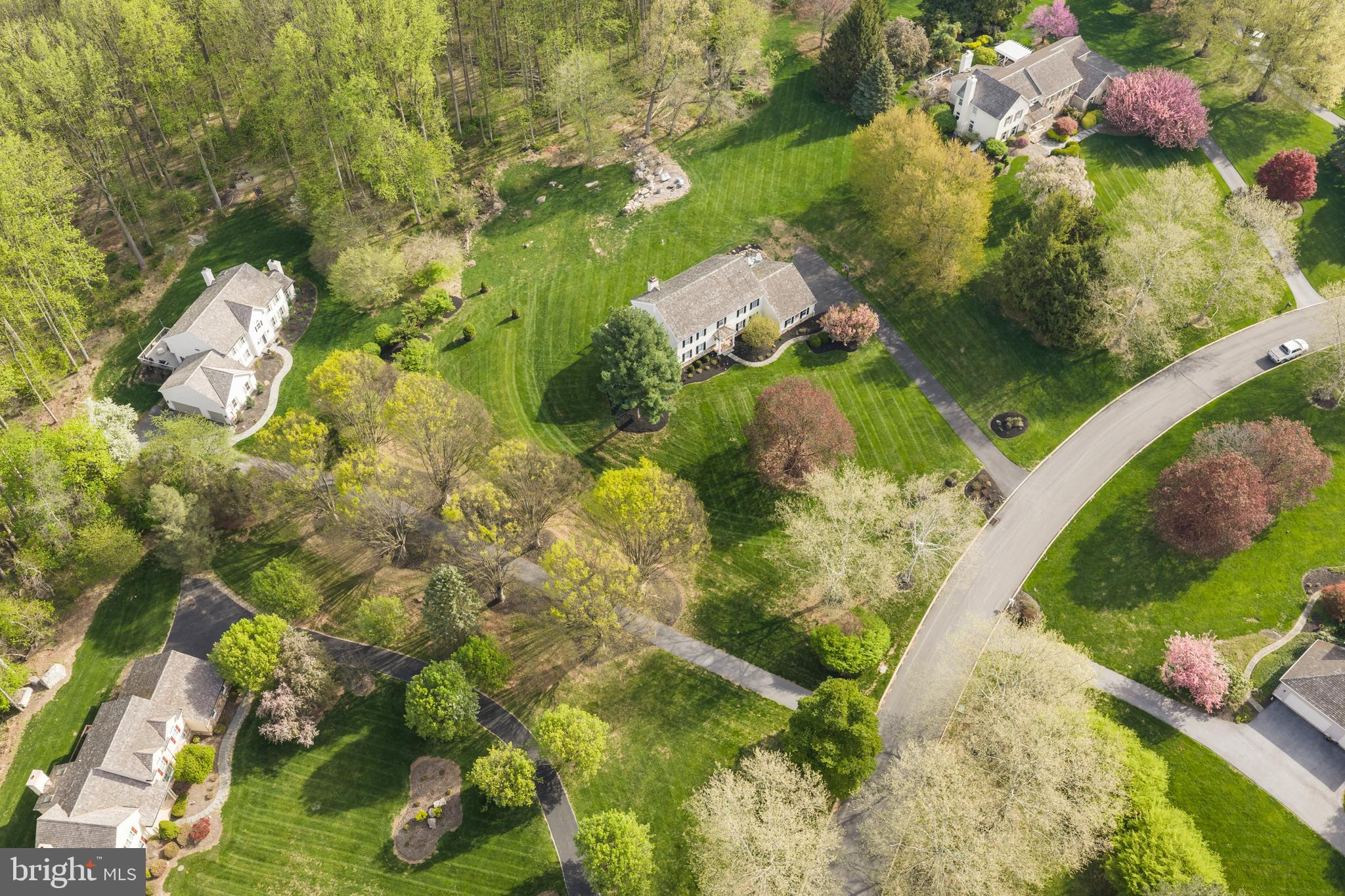 THREE PONDS - Residential