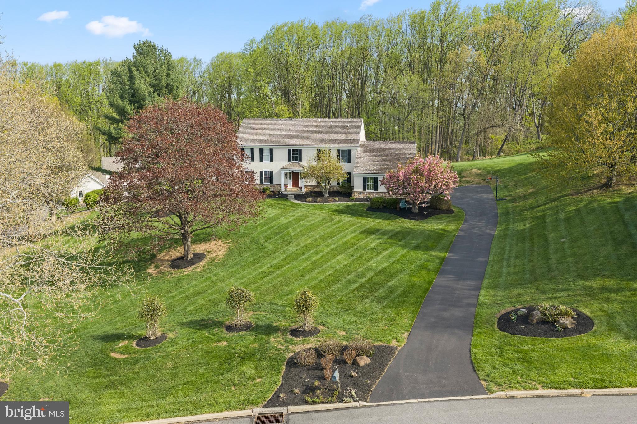 THREE PONDS - Residential