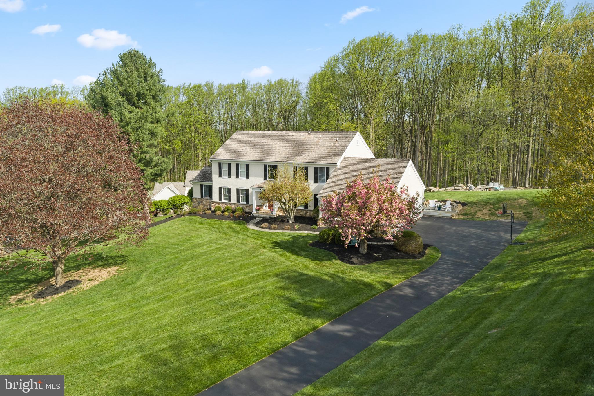 THREE PONDS - Residential