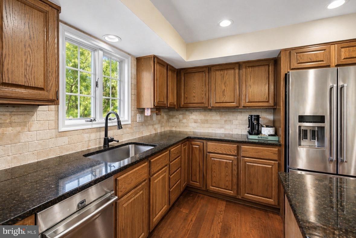 THREE PONDS - Residential