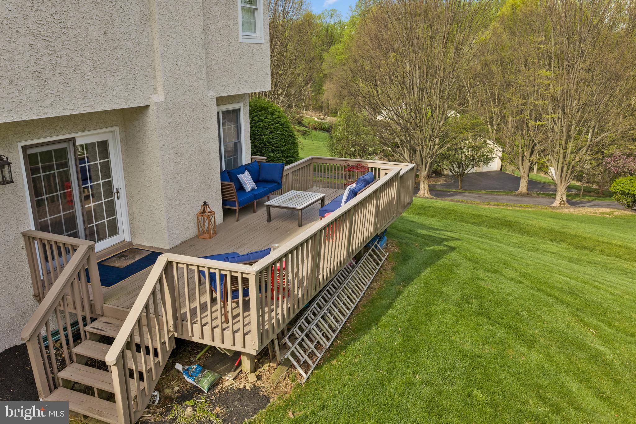 THREE PONDS - Residential