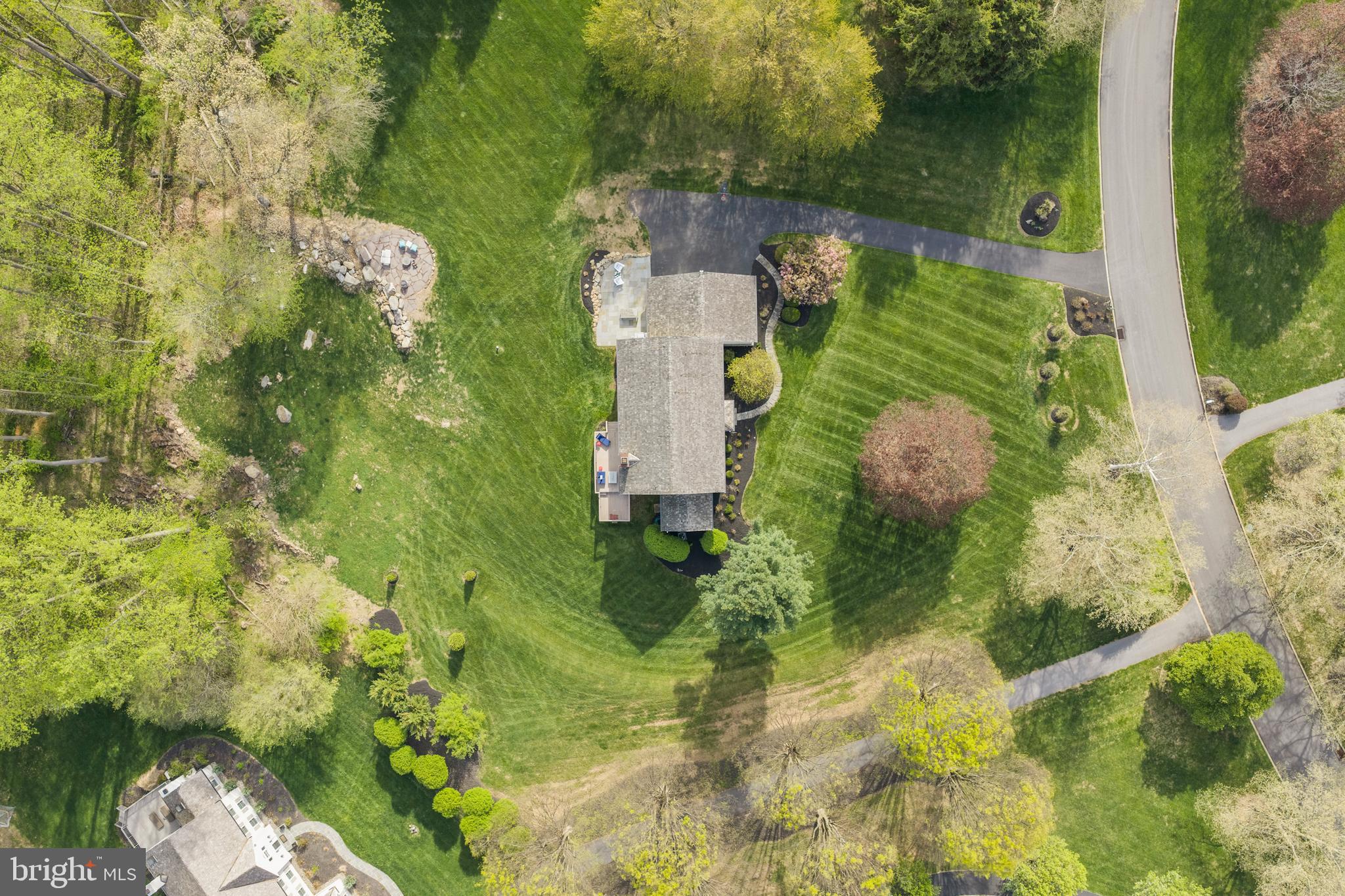 THREE PONDS - Residential