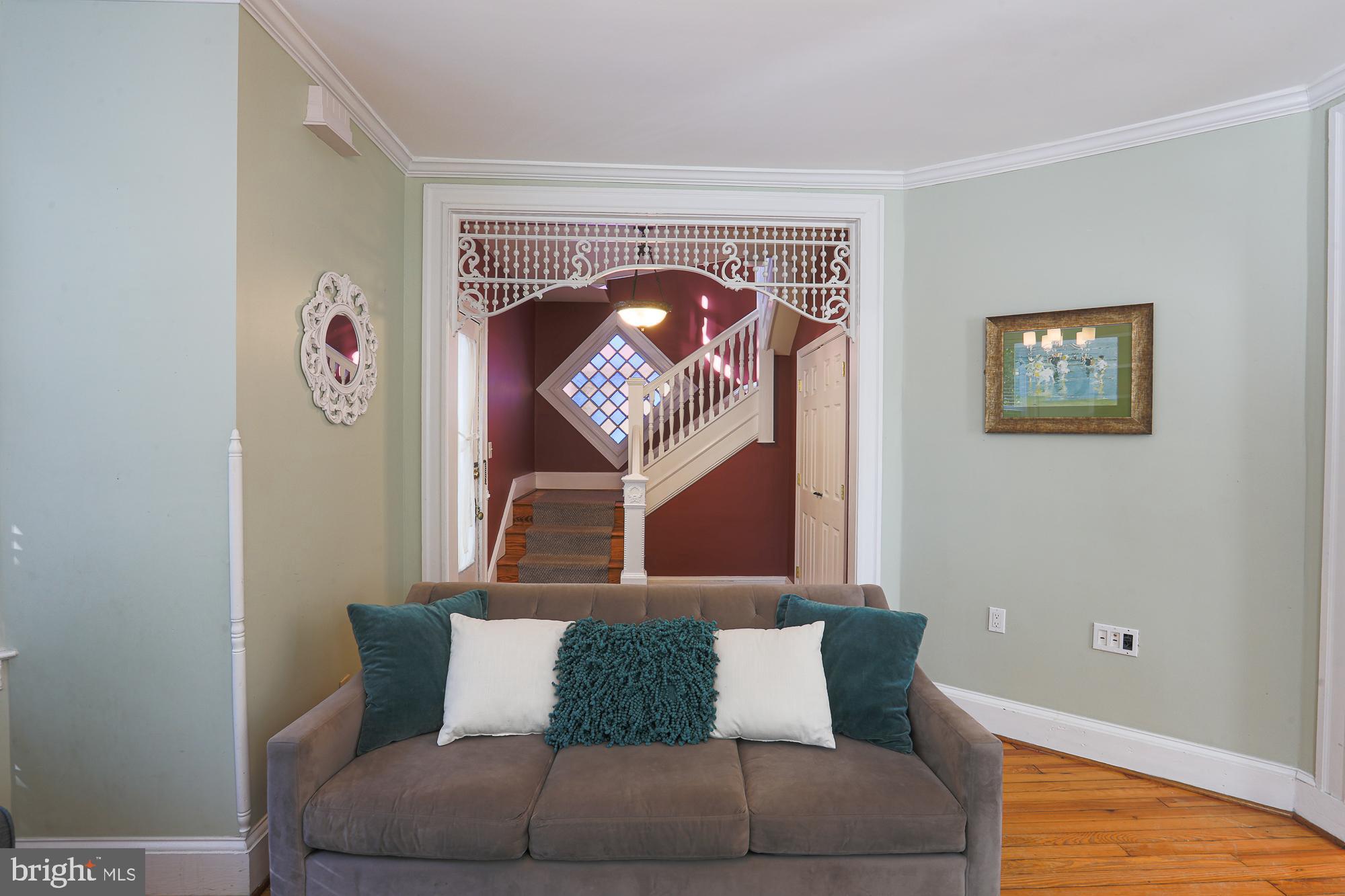 MOUNT WASHINGTON - Residential